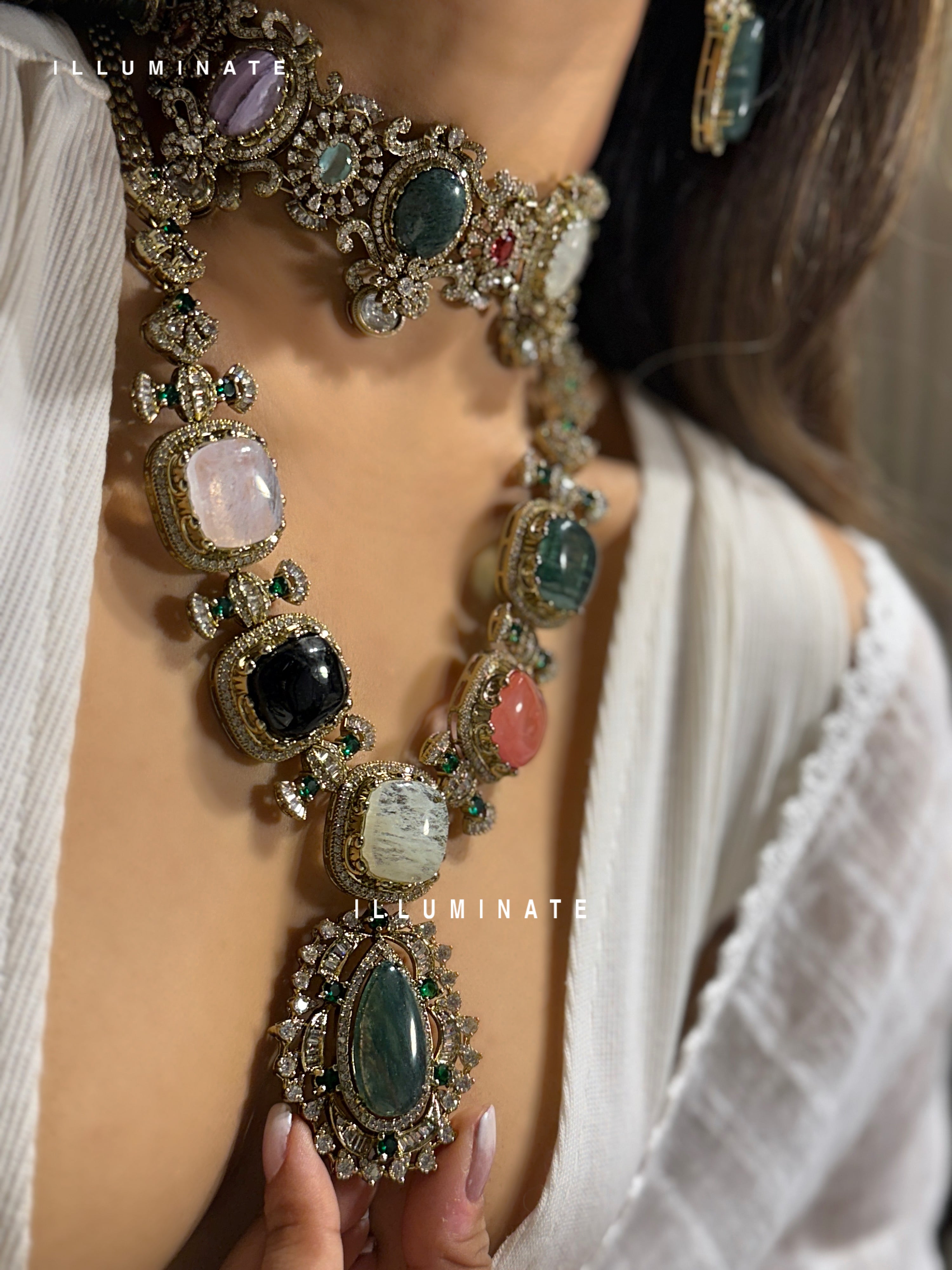 ELIZABETH DAZZLED NECKLACE