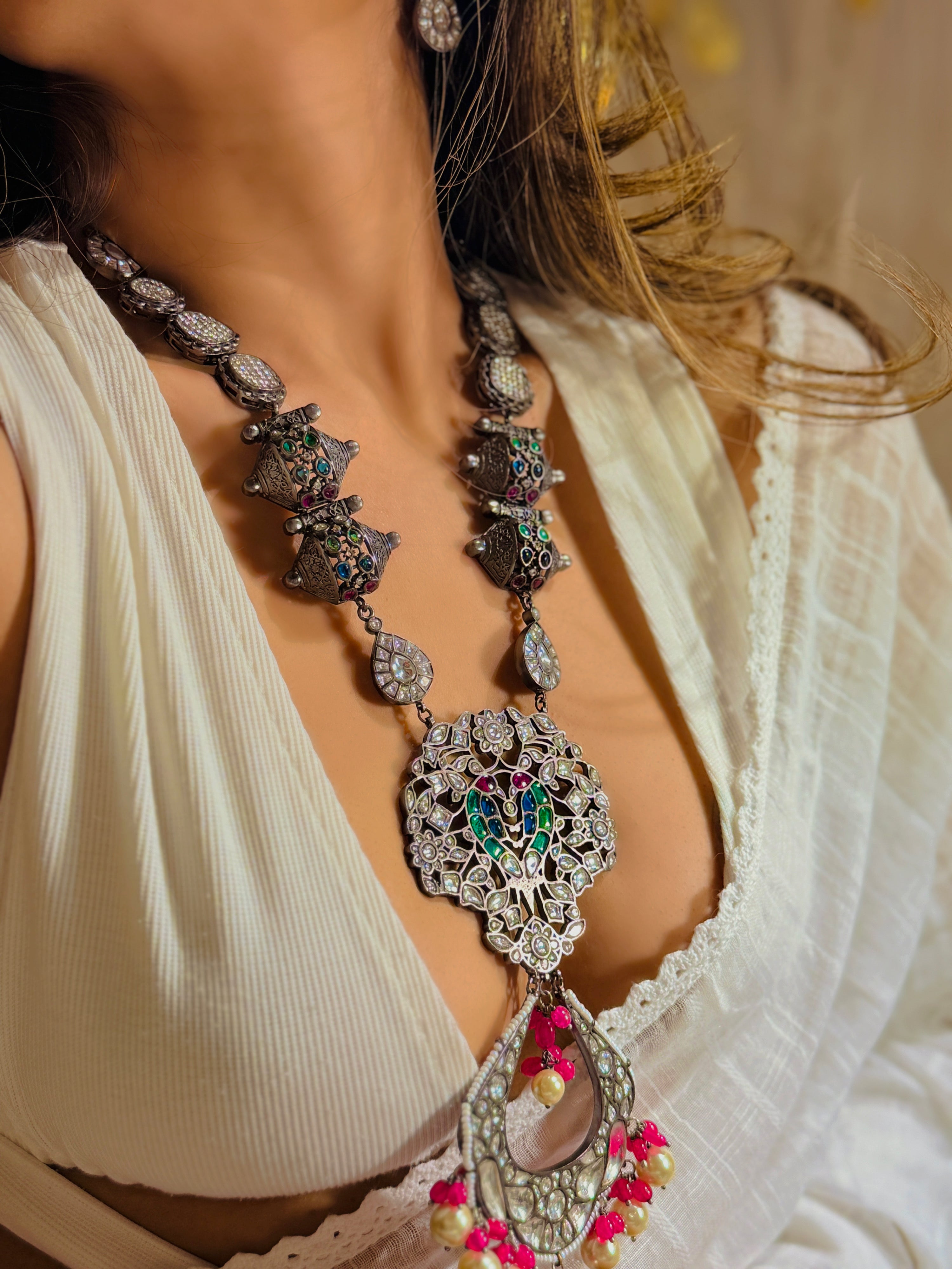 Tara antique necklace- Mahira