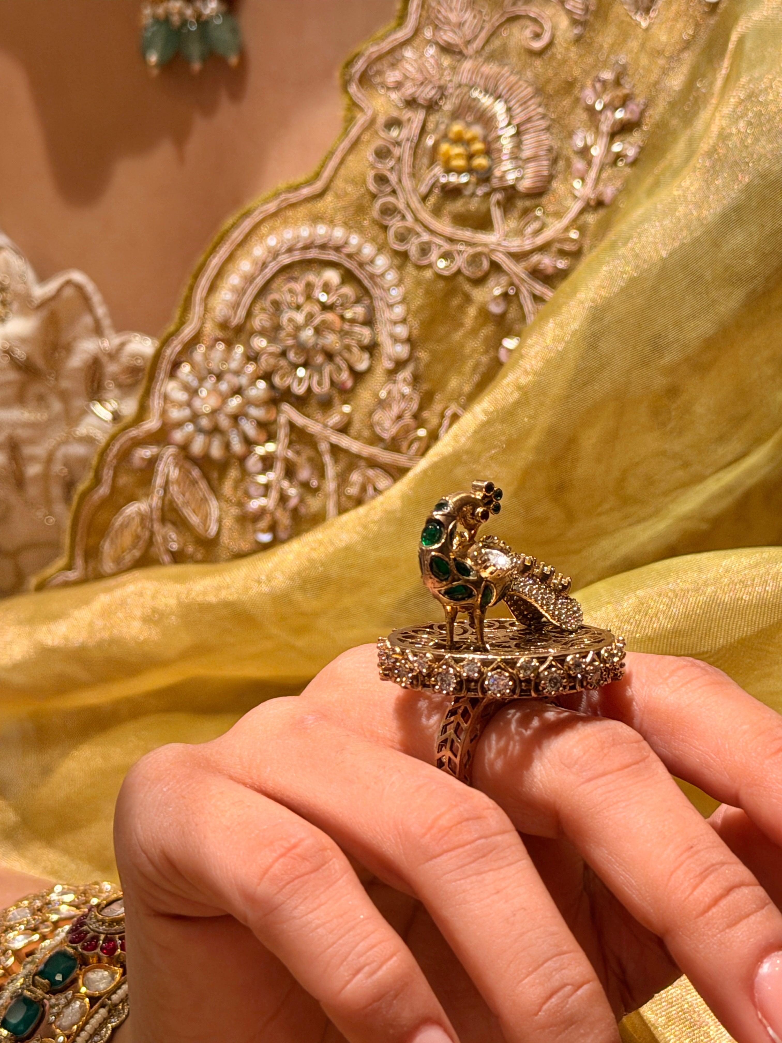 Giridar Ring Emerald
