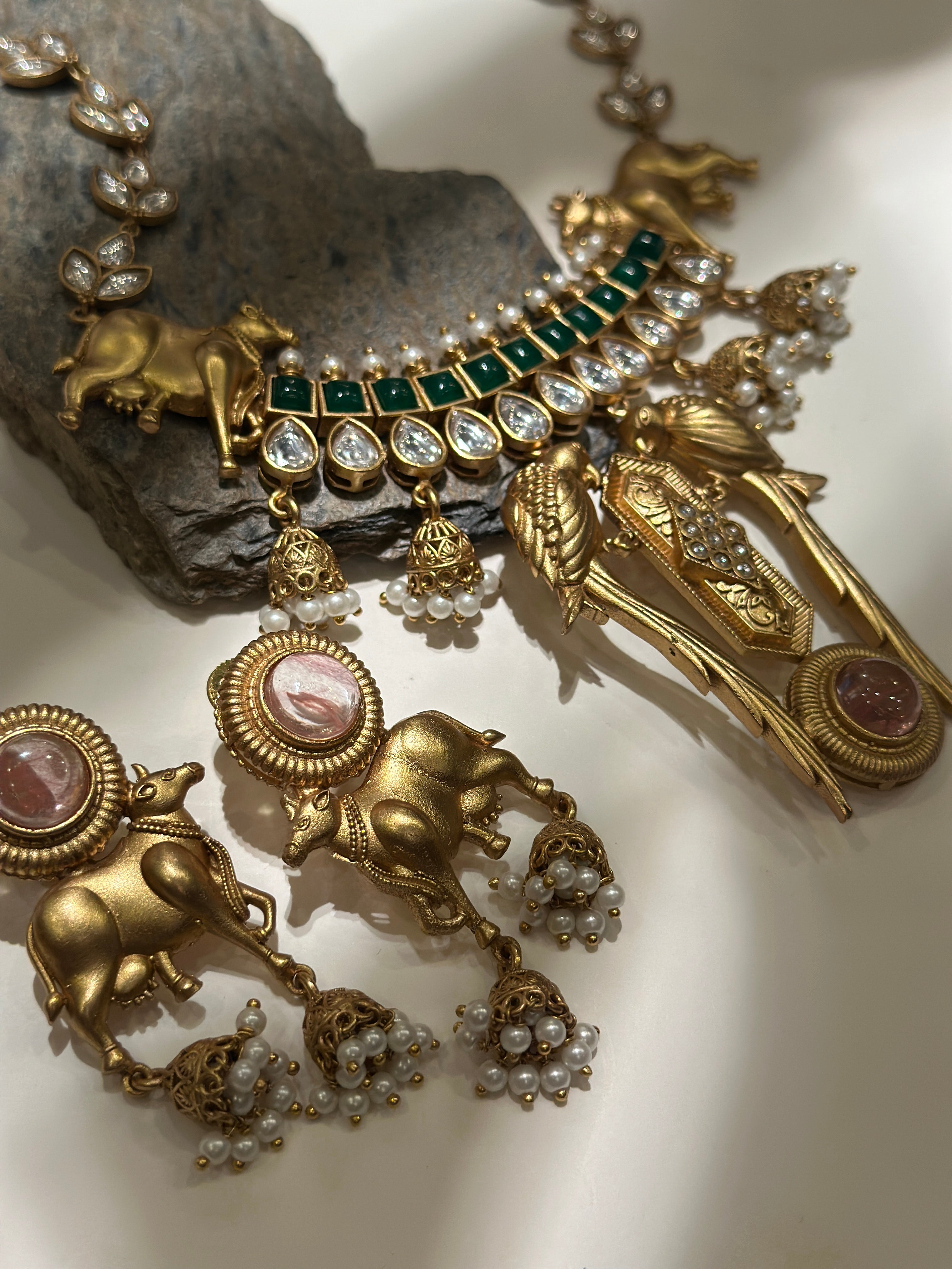 Kamadhenu Pankhuri Heritage Necklace