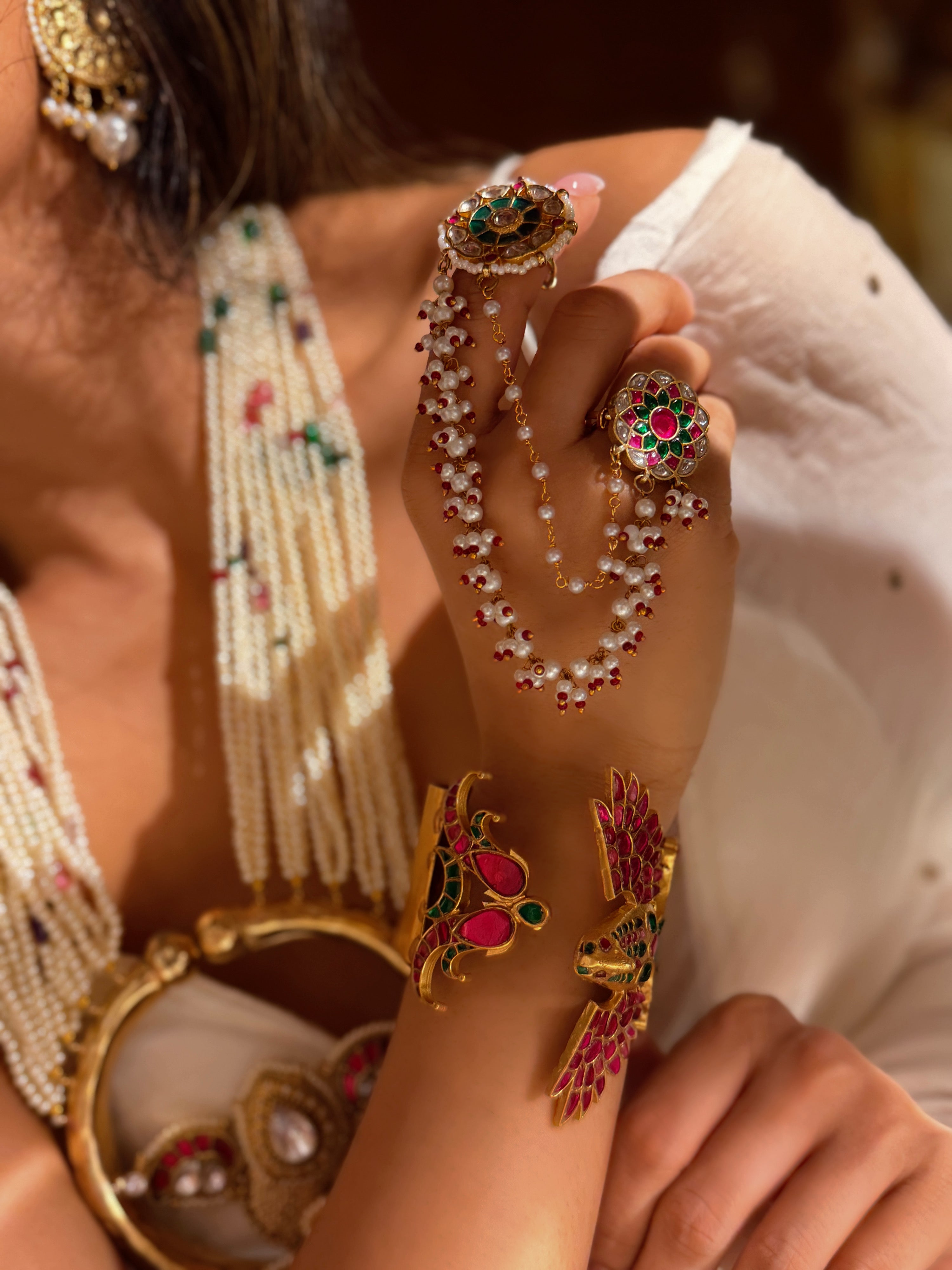 Suramya Dual Finger Ring