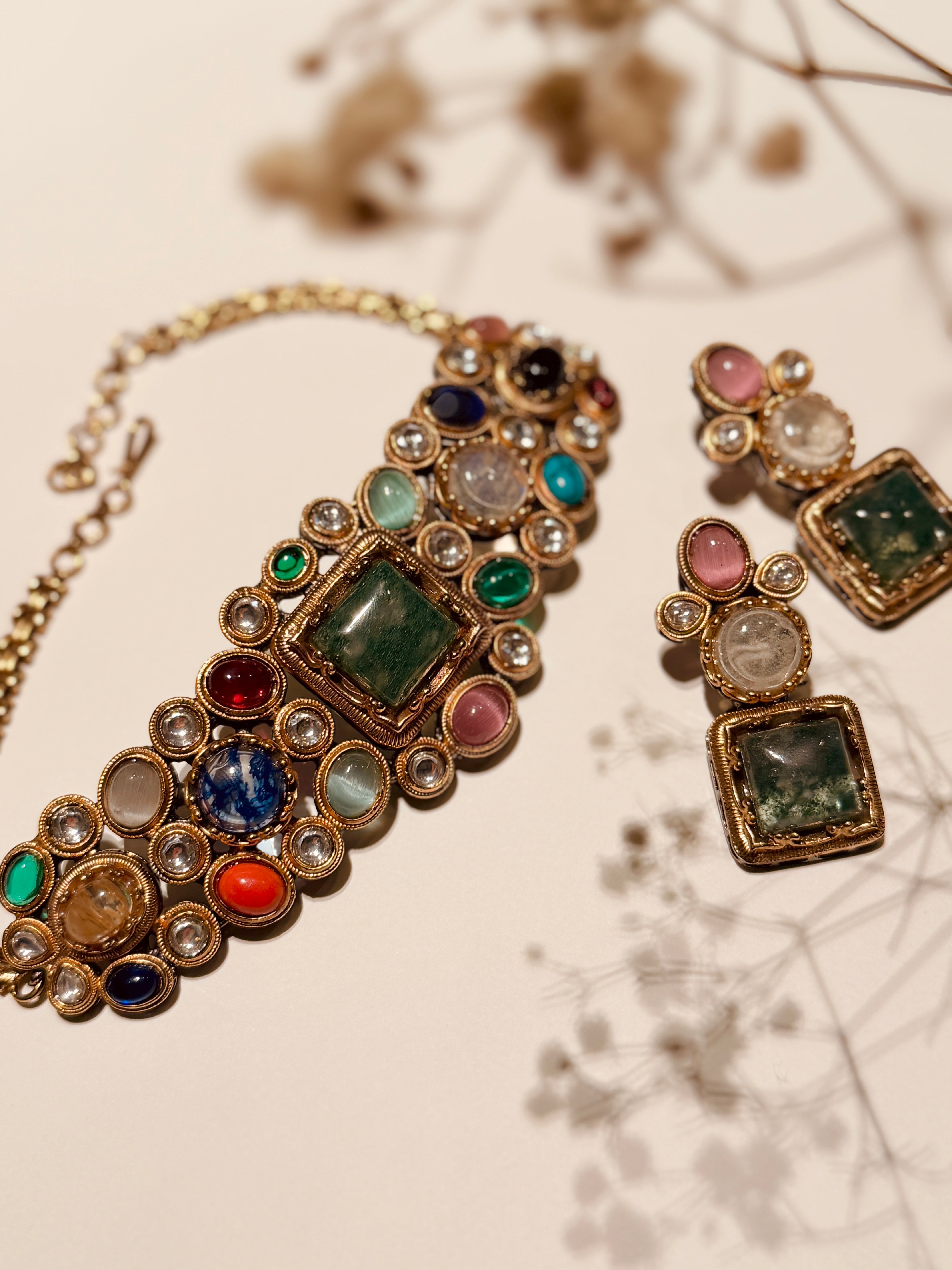 Elizabeth Cuadrato Choker