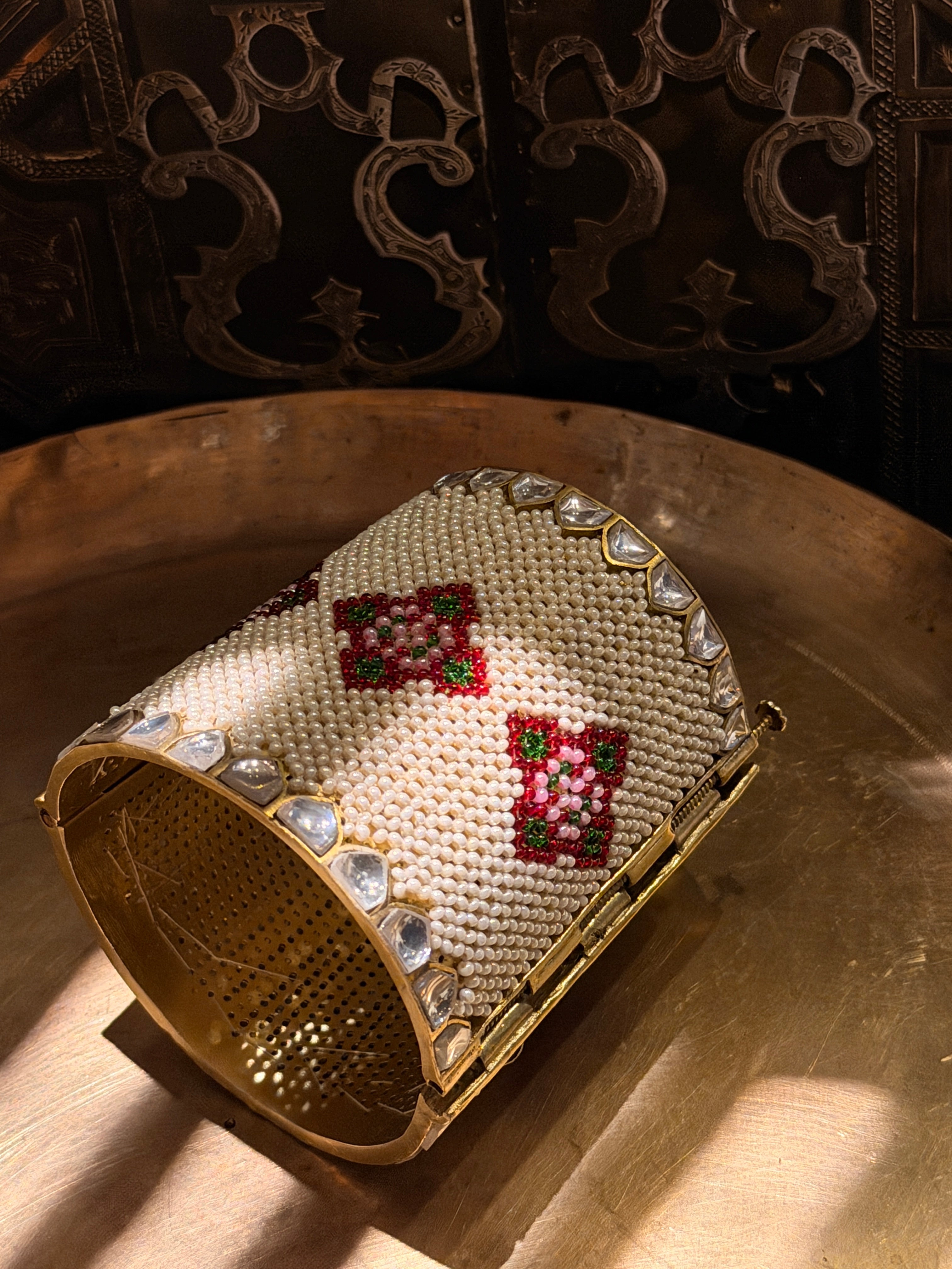 Saralya Hand cuff- Mahira