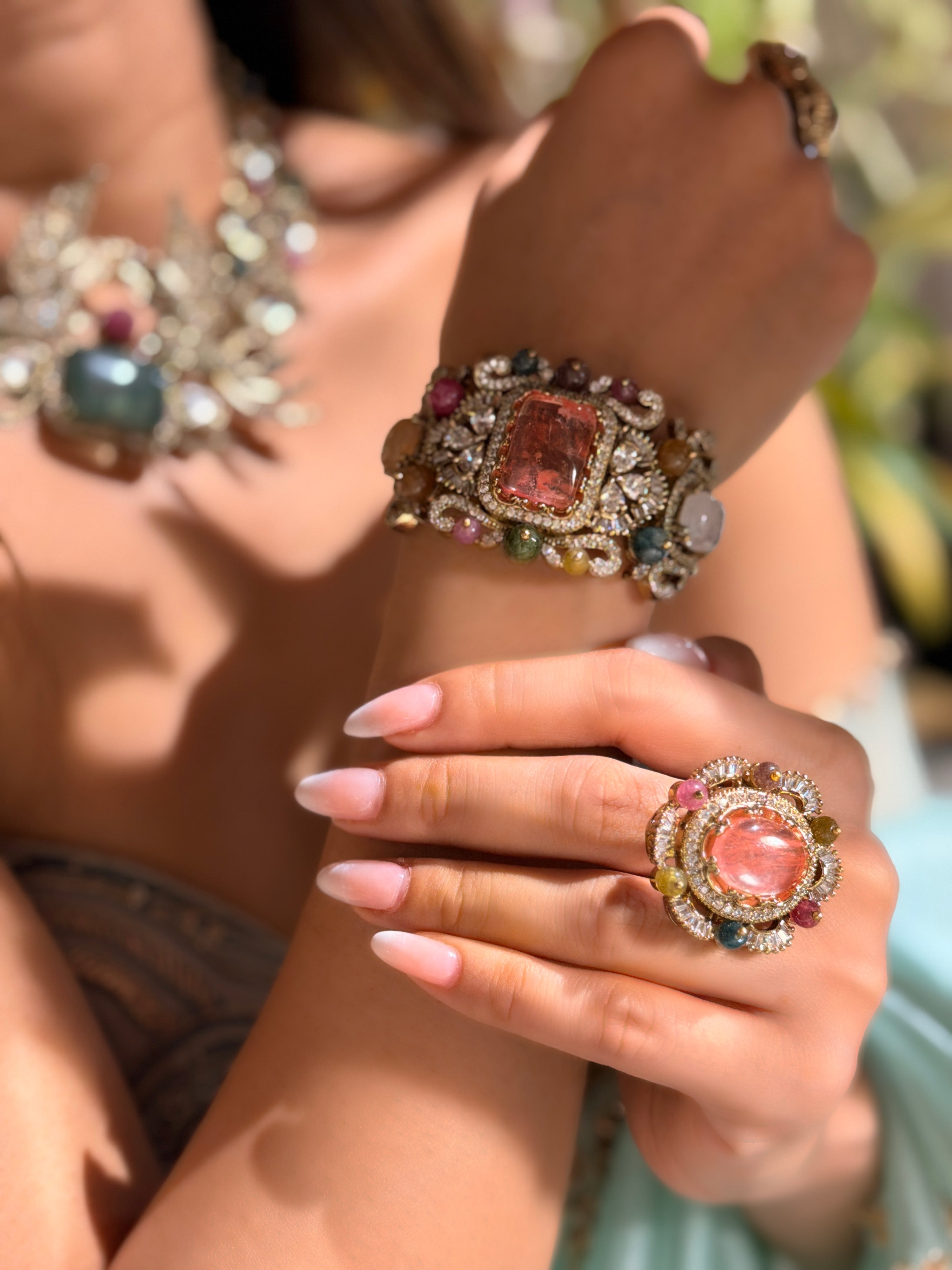 Elizabeth Ornate Elegance Bracelet- Peach