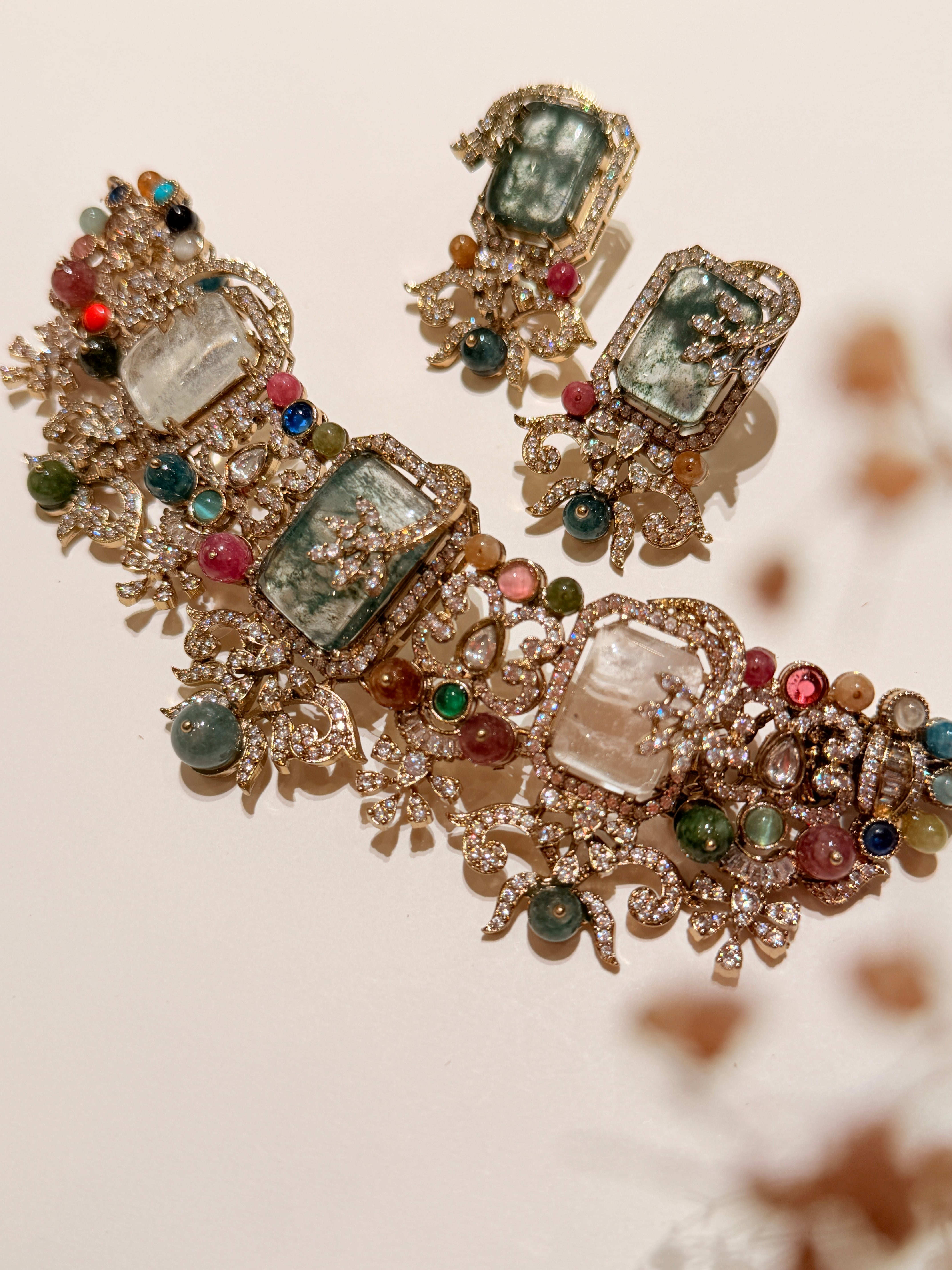 Pandoras - Elizabeth