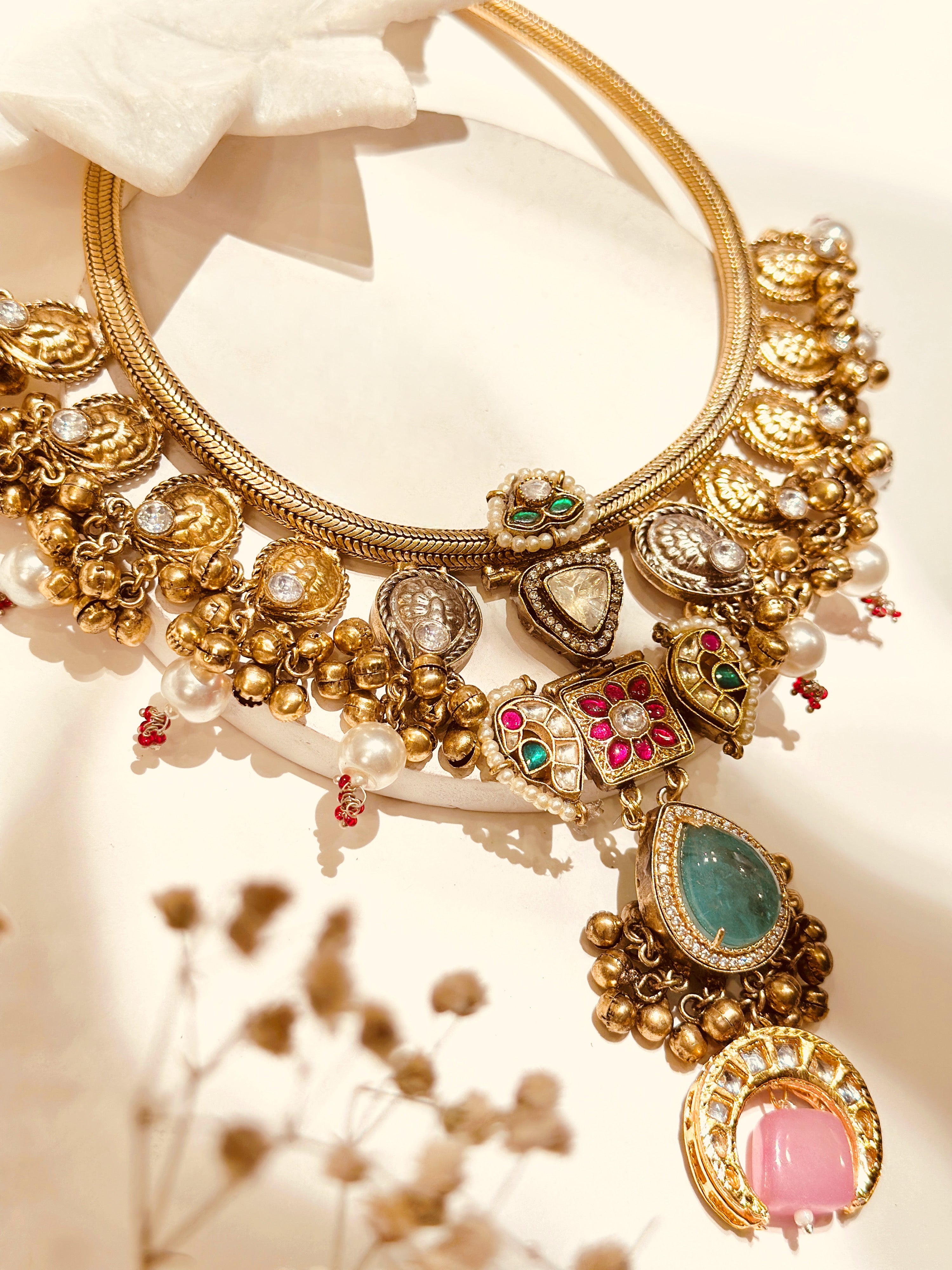 Naaz Necklace