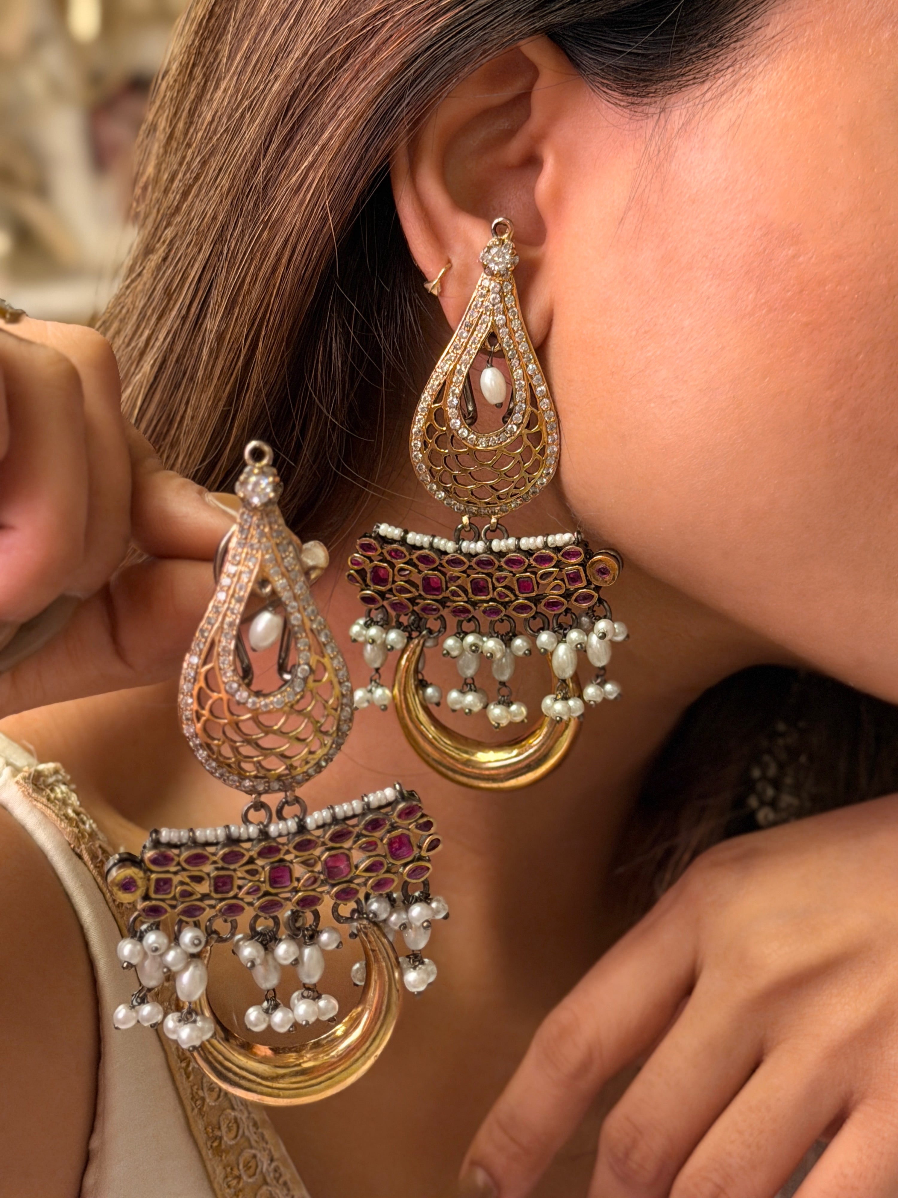 Ratnava Exquisite Dangler - Mahira
