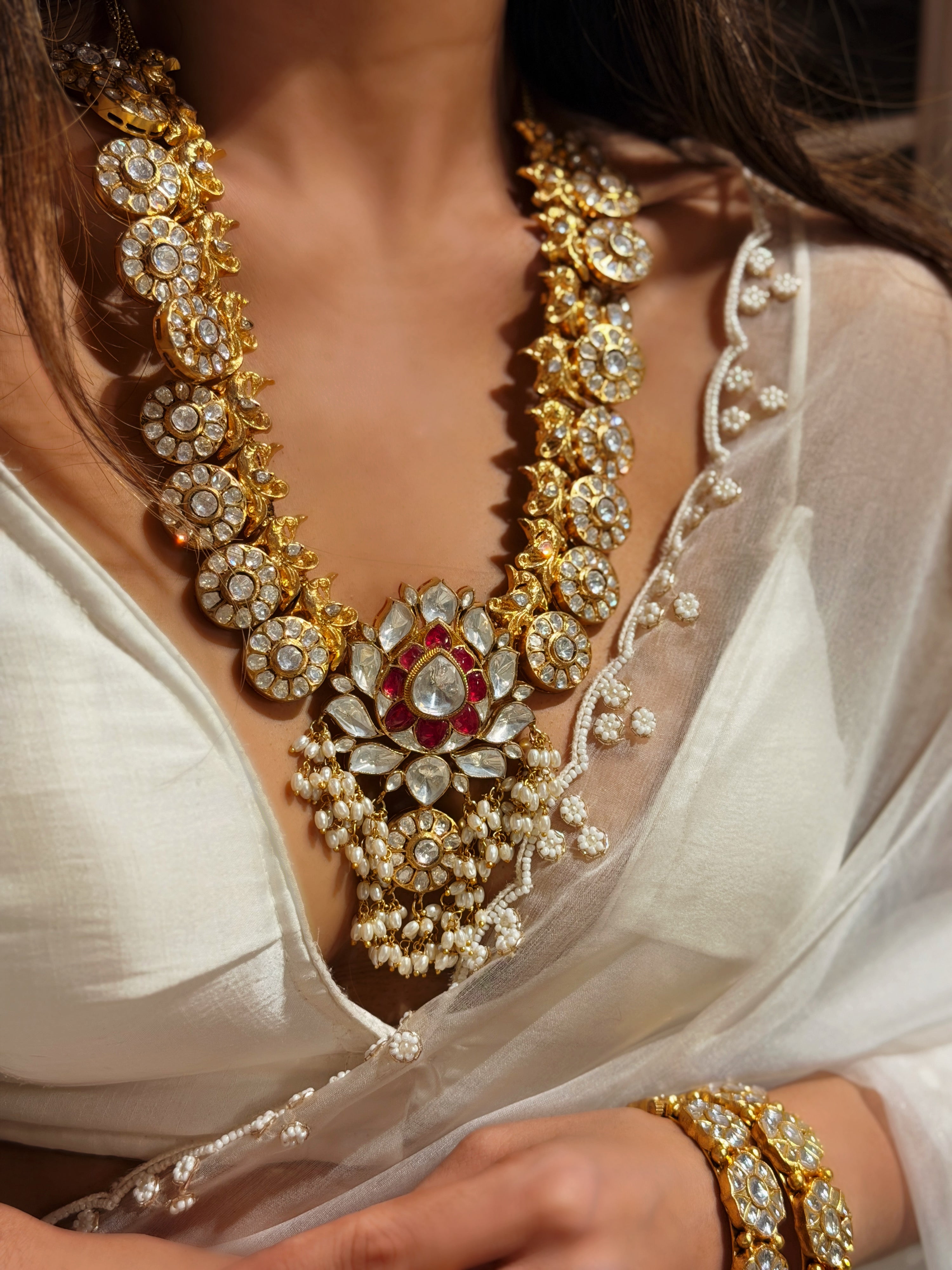 Komal kishor long haar
