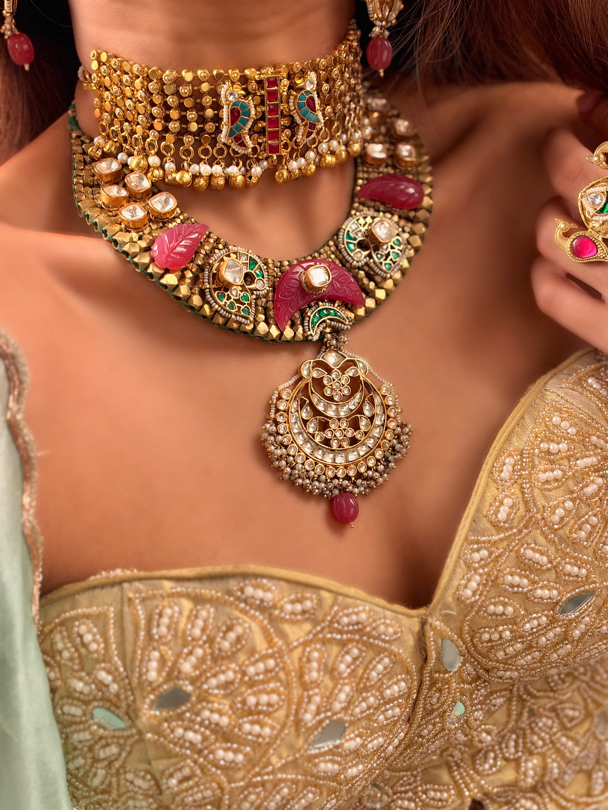 Swara Fusion Choker