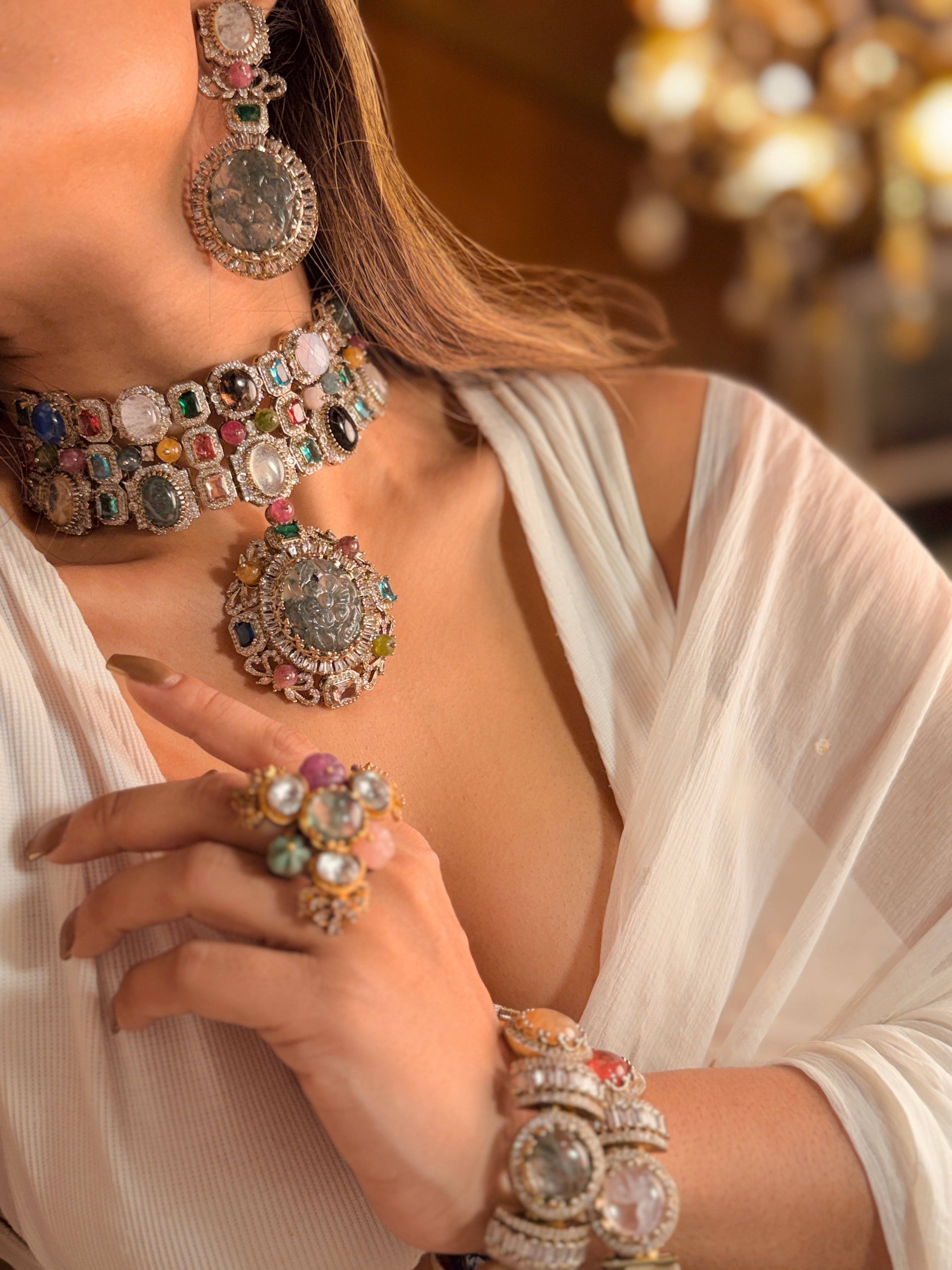 Rise above Dark- Elizabeth