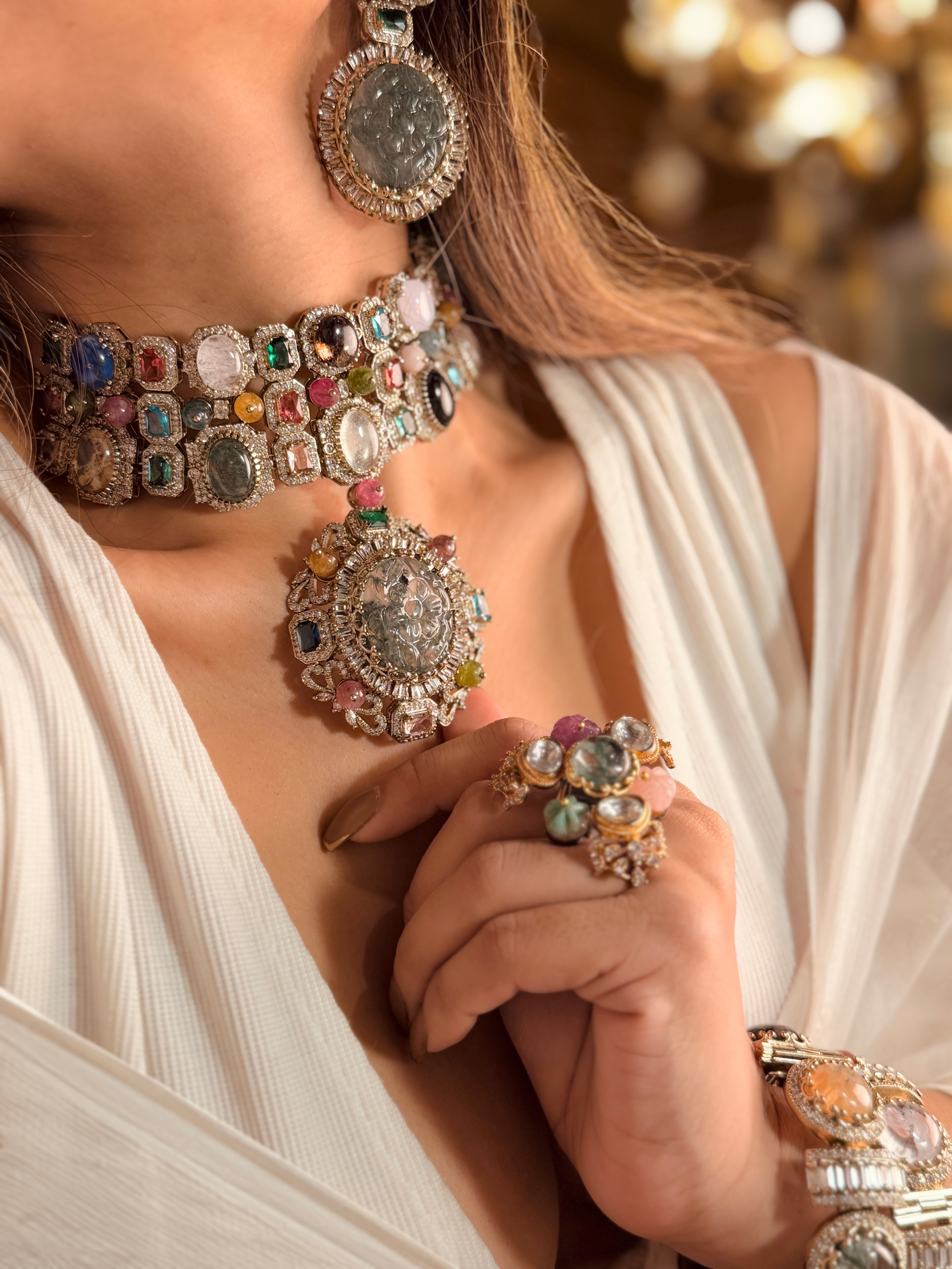 Rise above Dark- Elizabeth