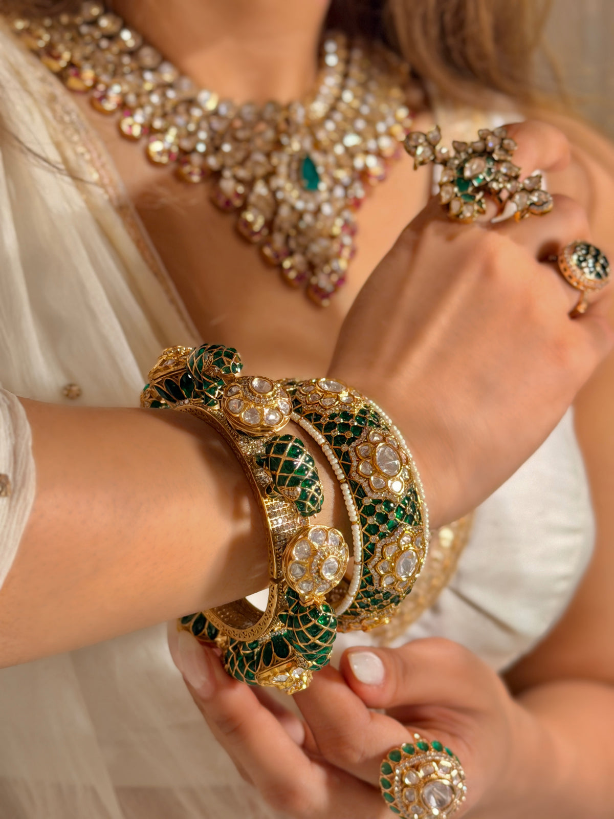 Siyani gold Floral Bangle