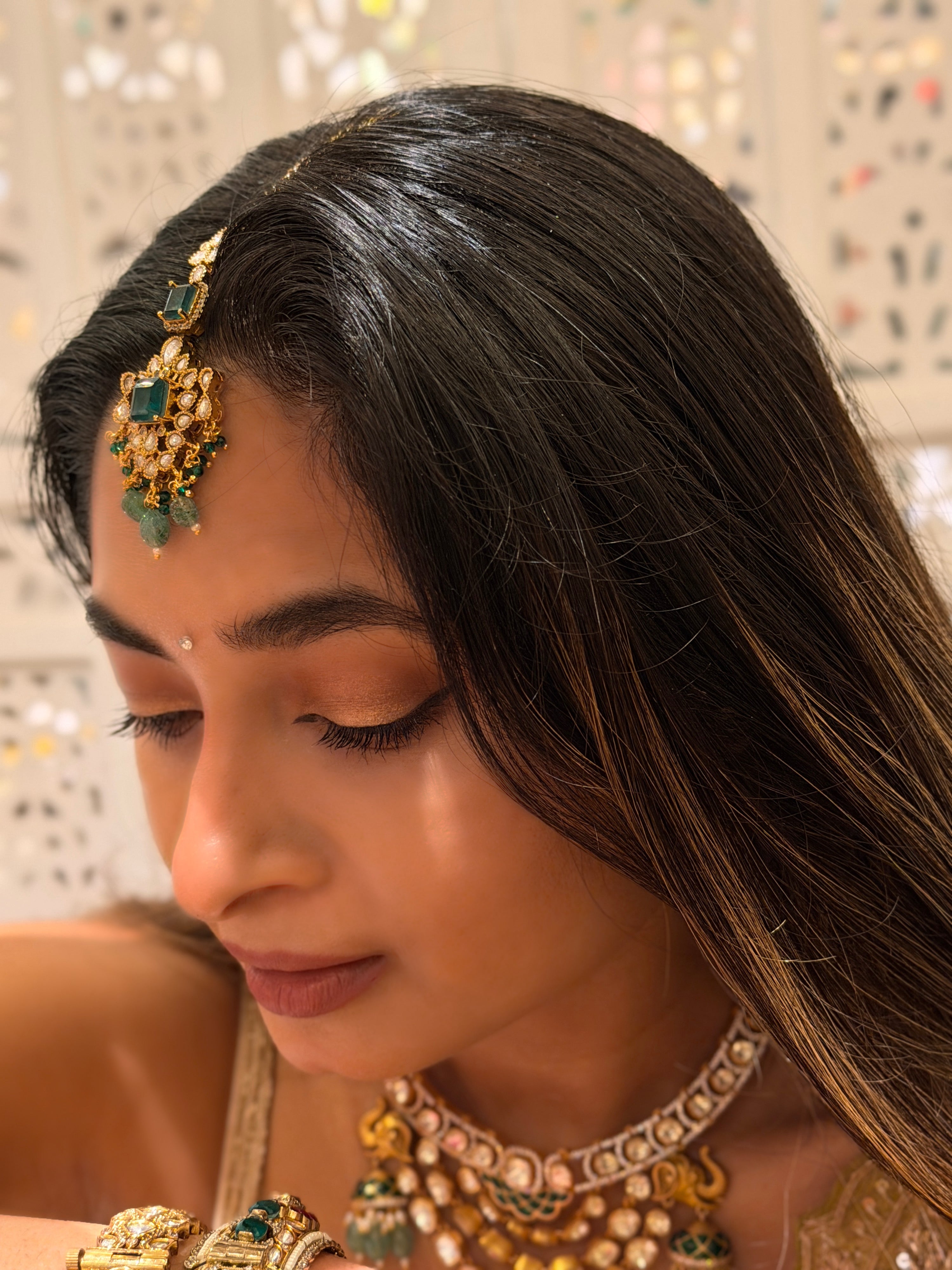 Emerald Nissar Tika