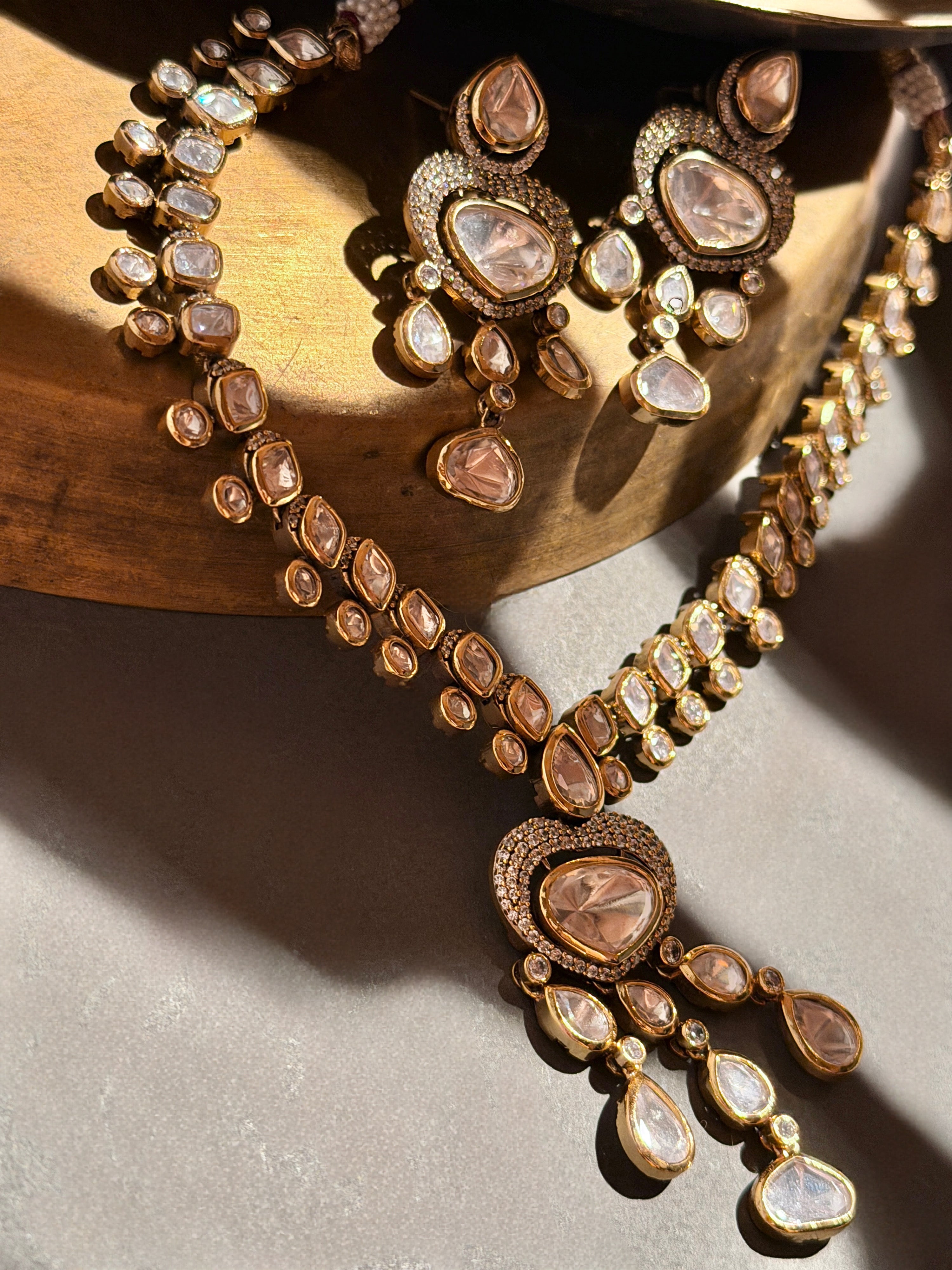 Dainty Tear Drop Necklace