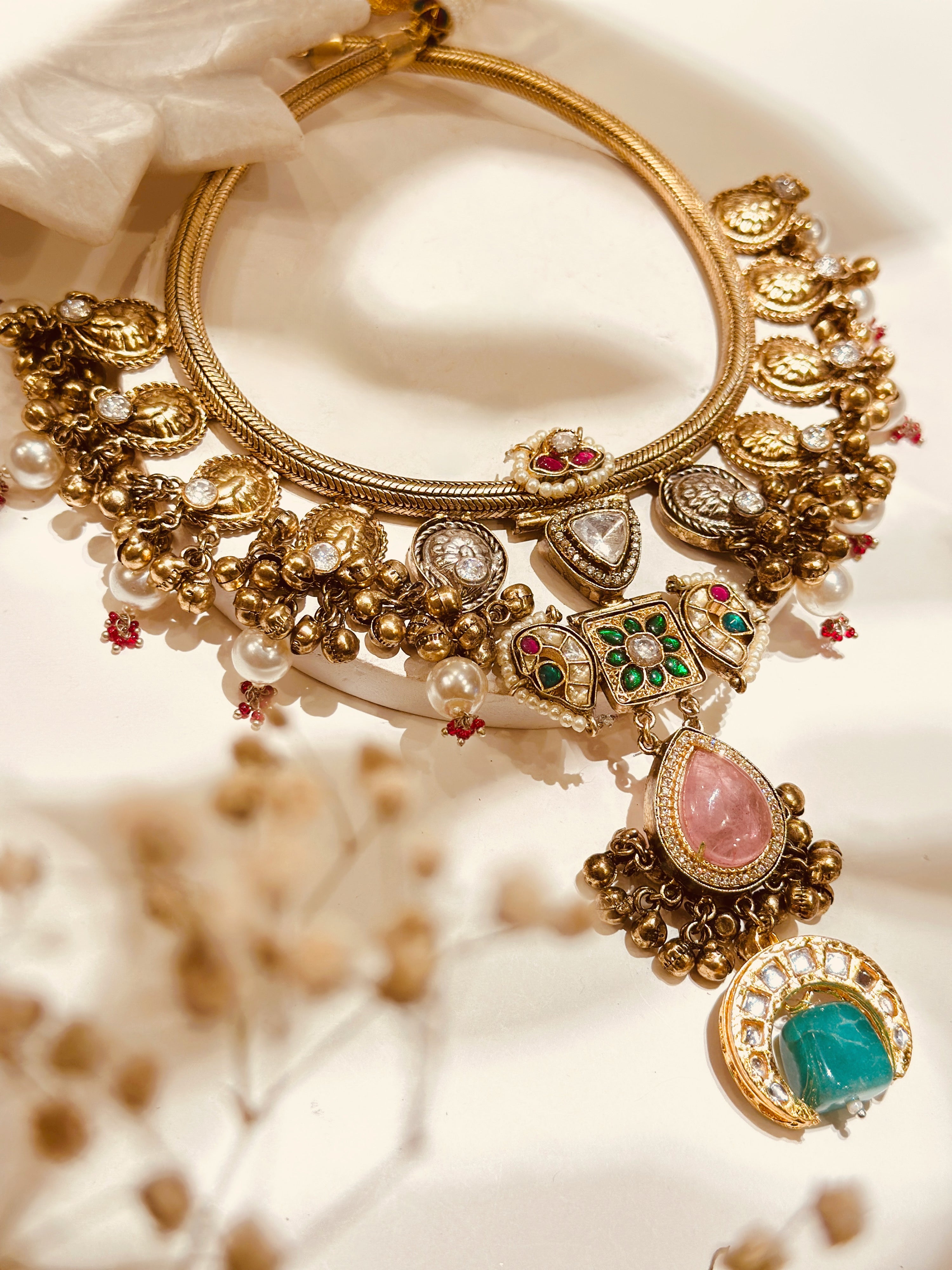 Naaz Necklace