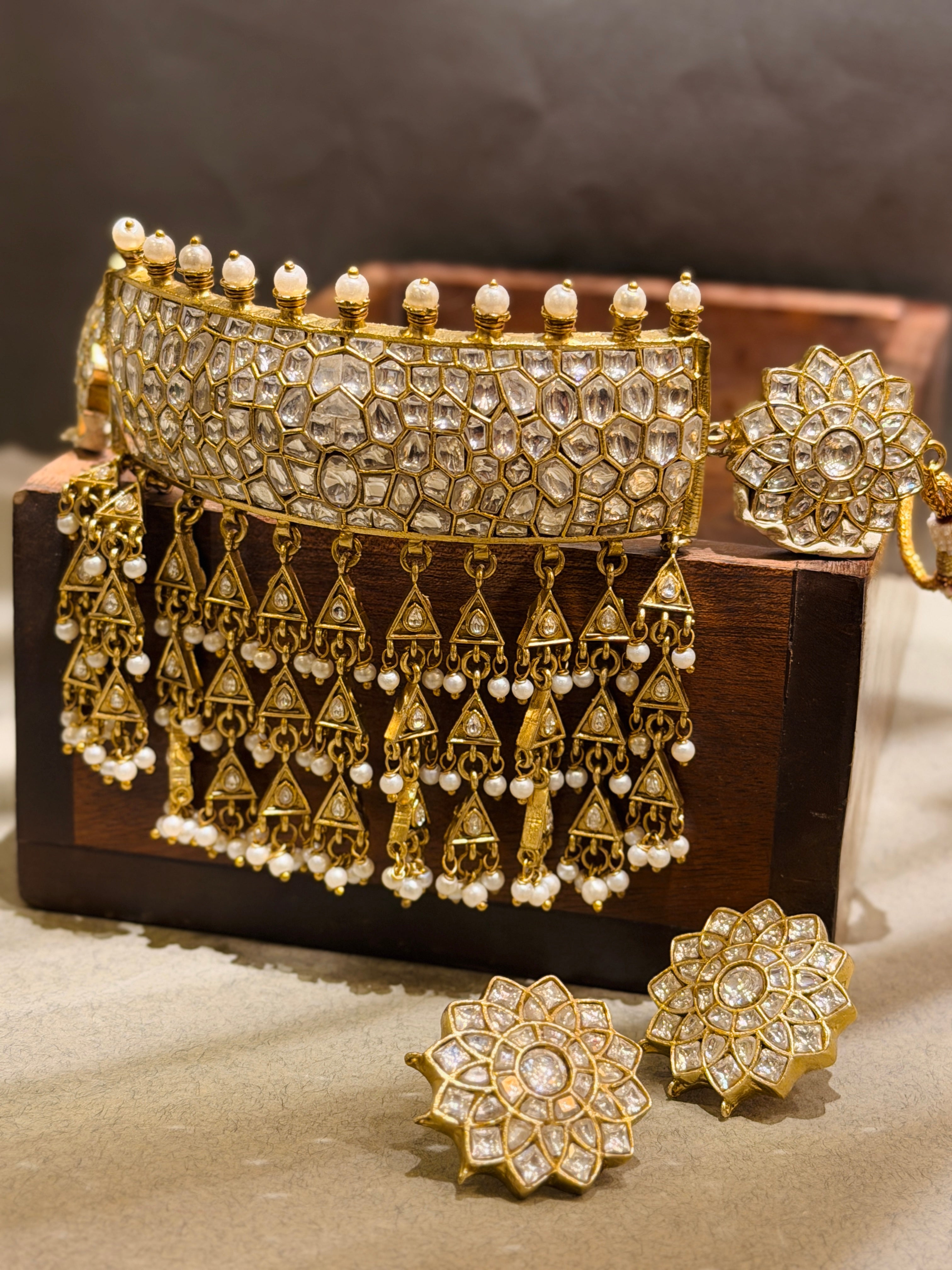 Zunair jadau Neck piece