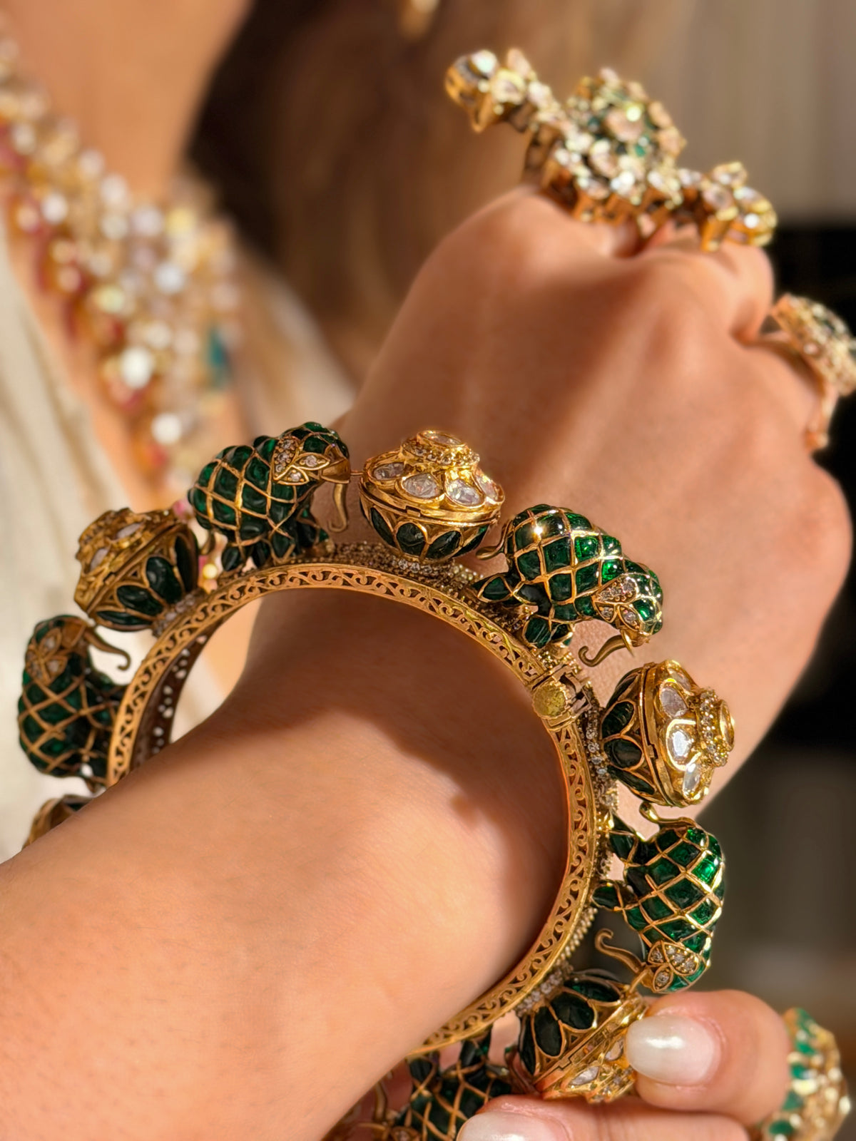 Mihika Emerald Gold polki Bangle