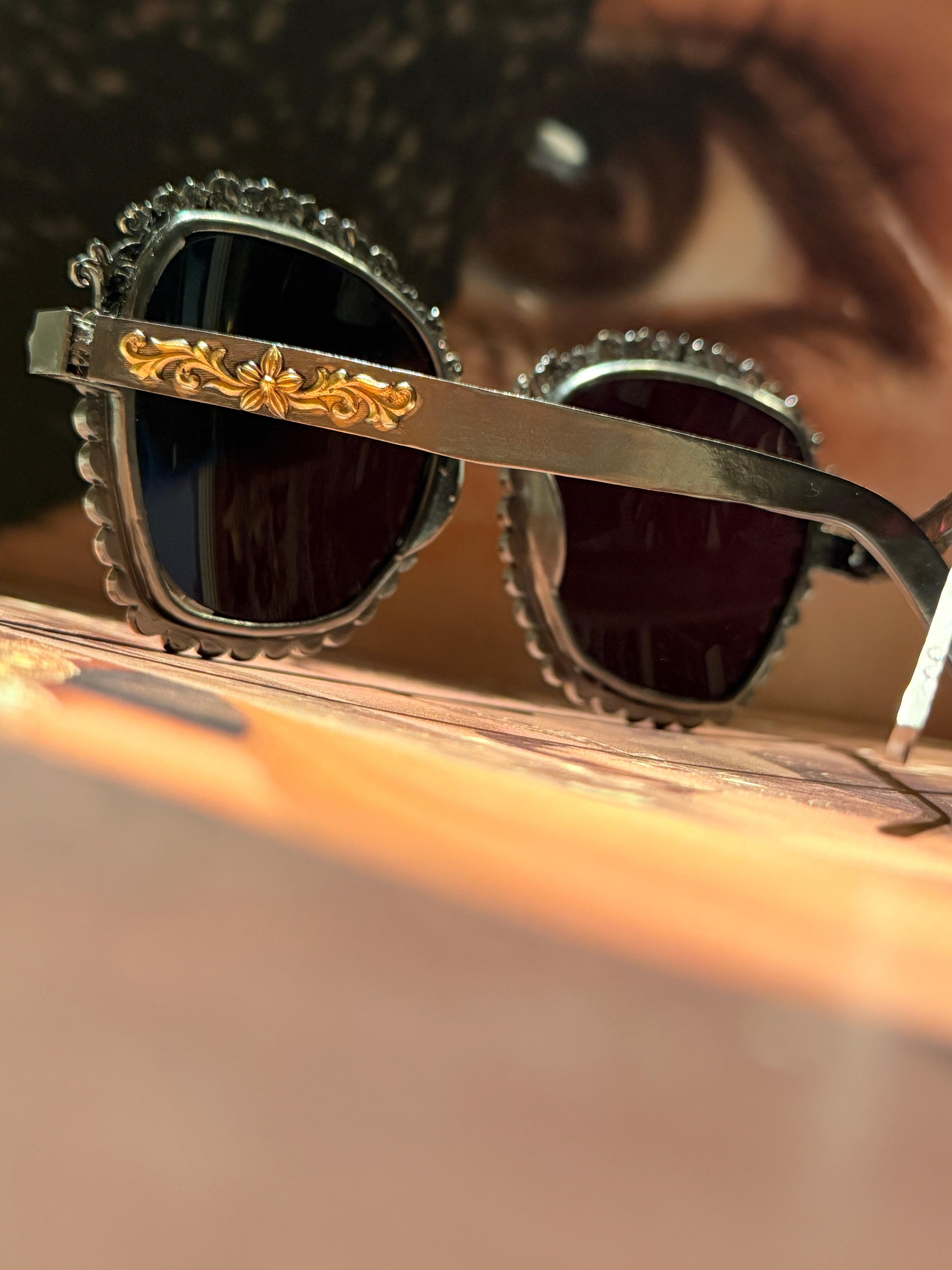 The Maharani Éclat Glass - Mahira