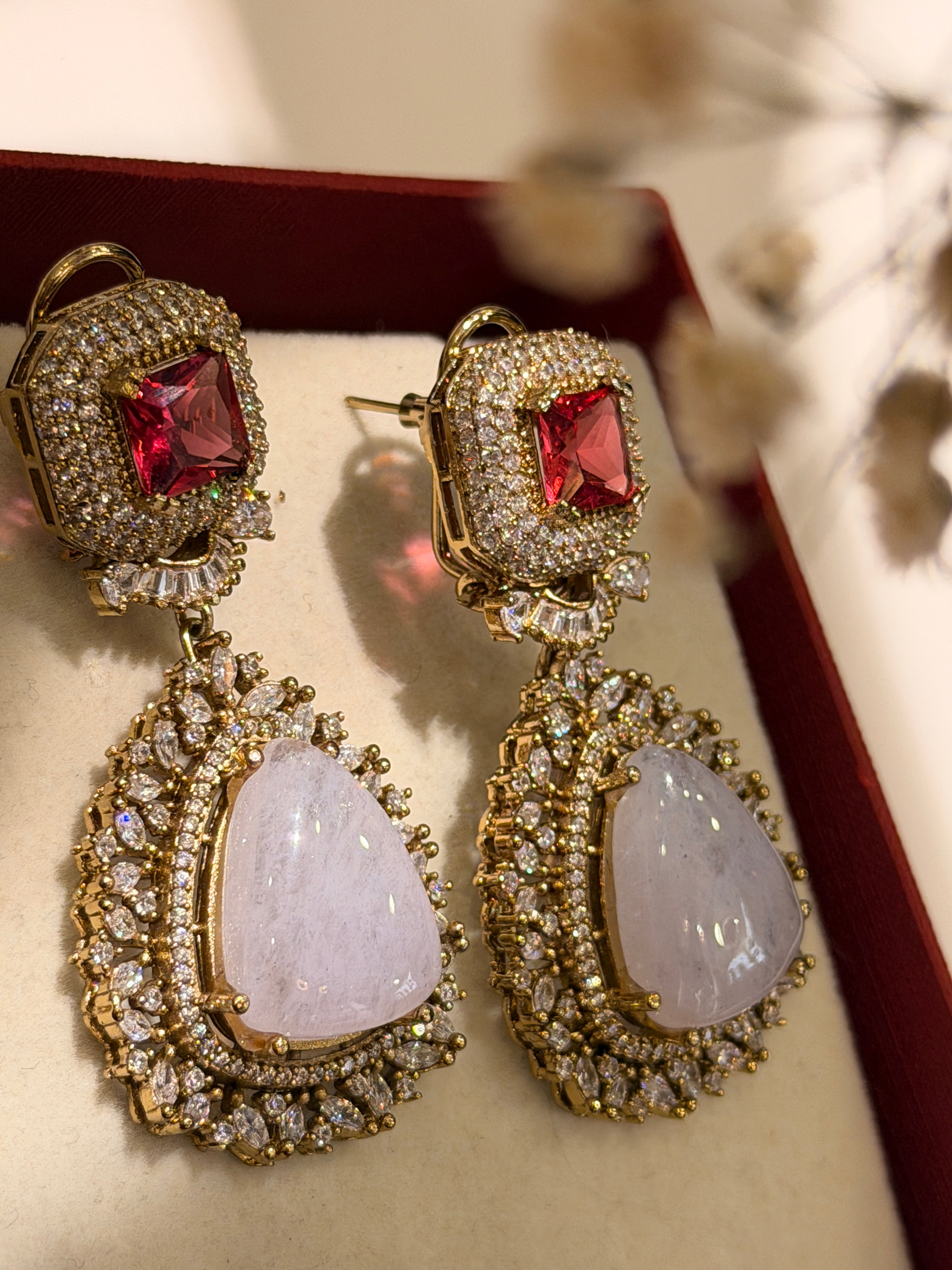 Elizabeth Crest Eardrops