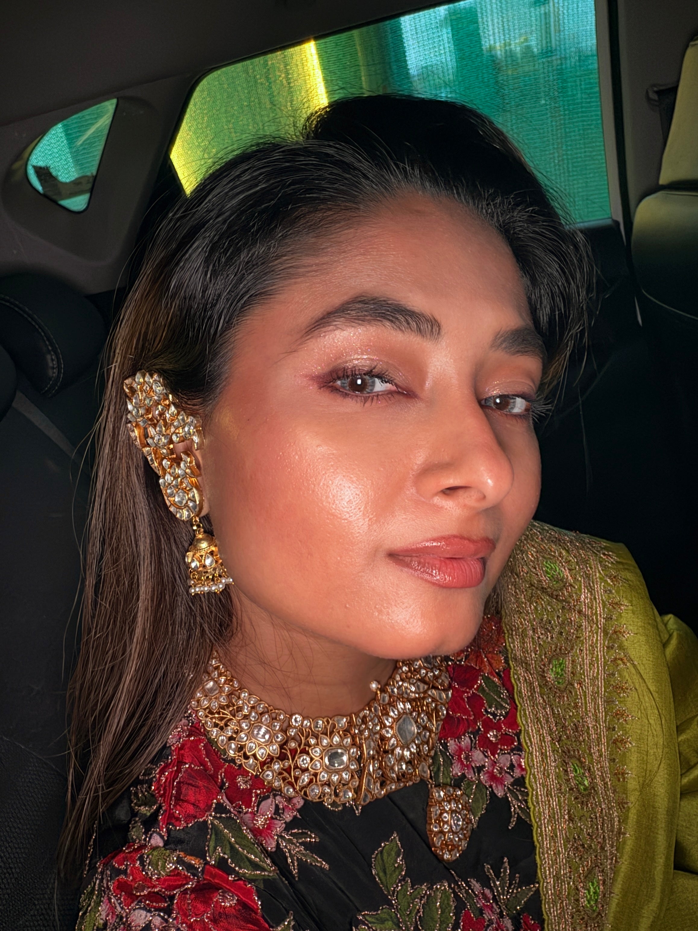 Saria Kundan Neck piece