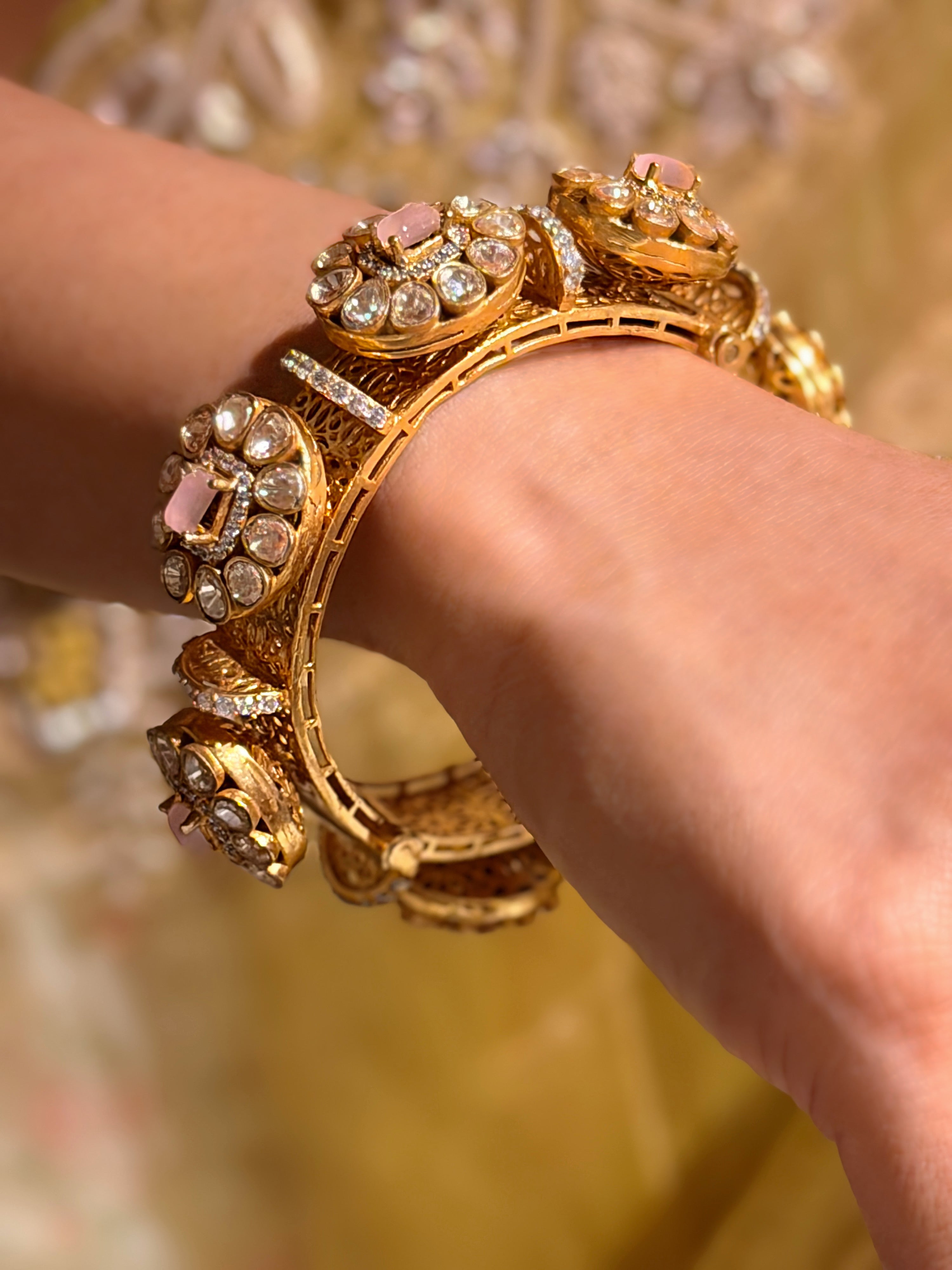 Neelam Moissanite polki Bangle