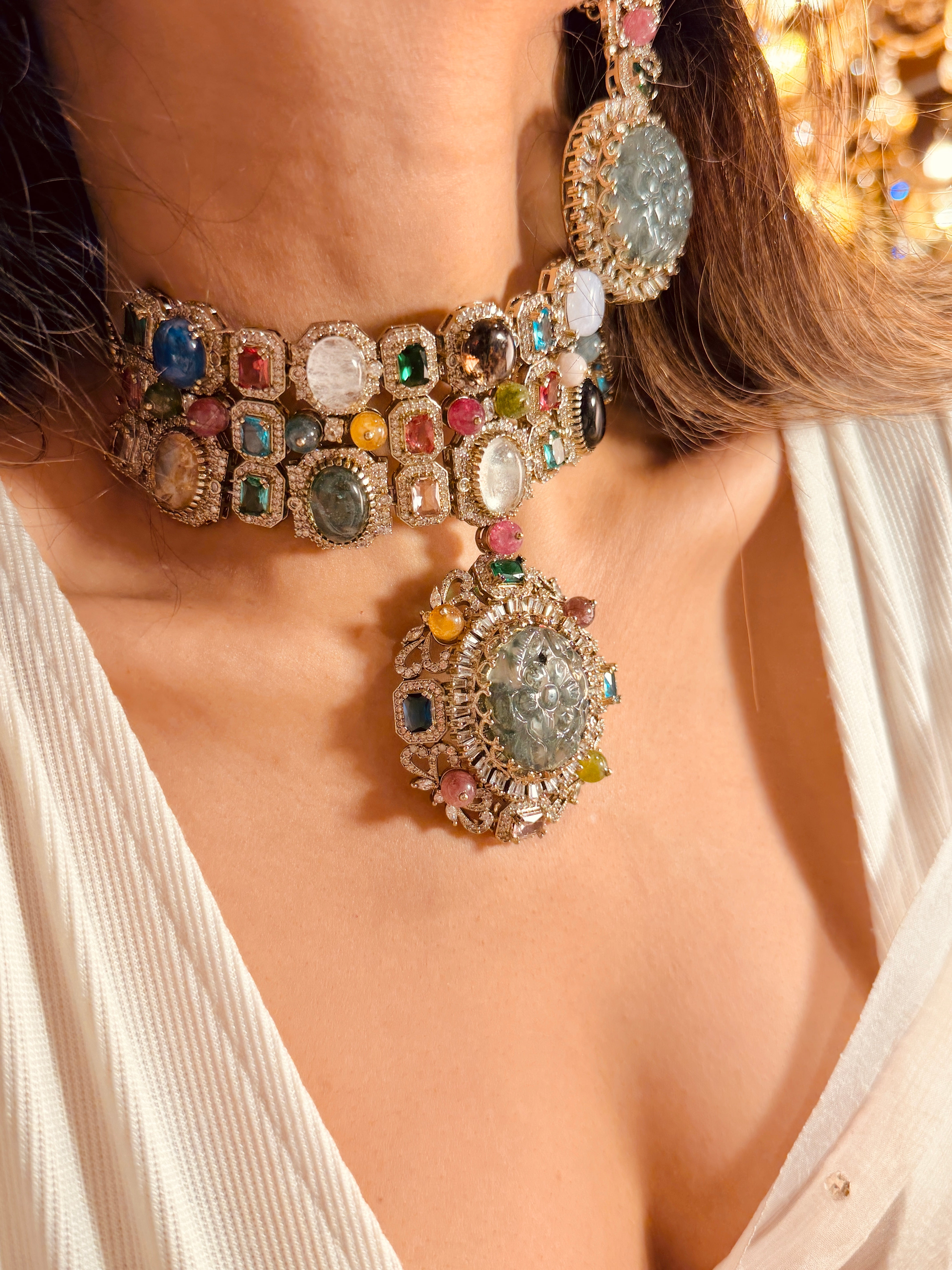 Rise above Dark- Elizabeth