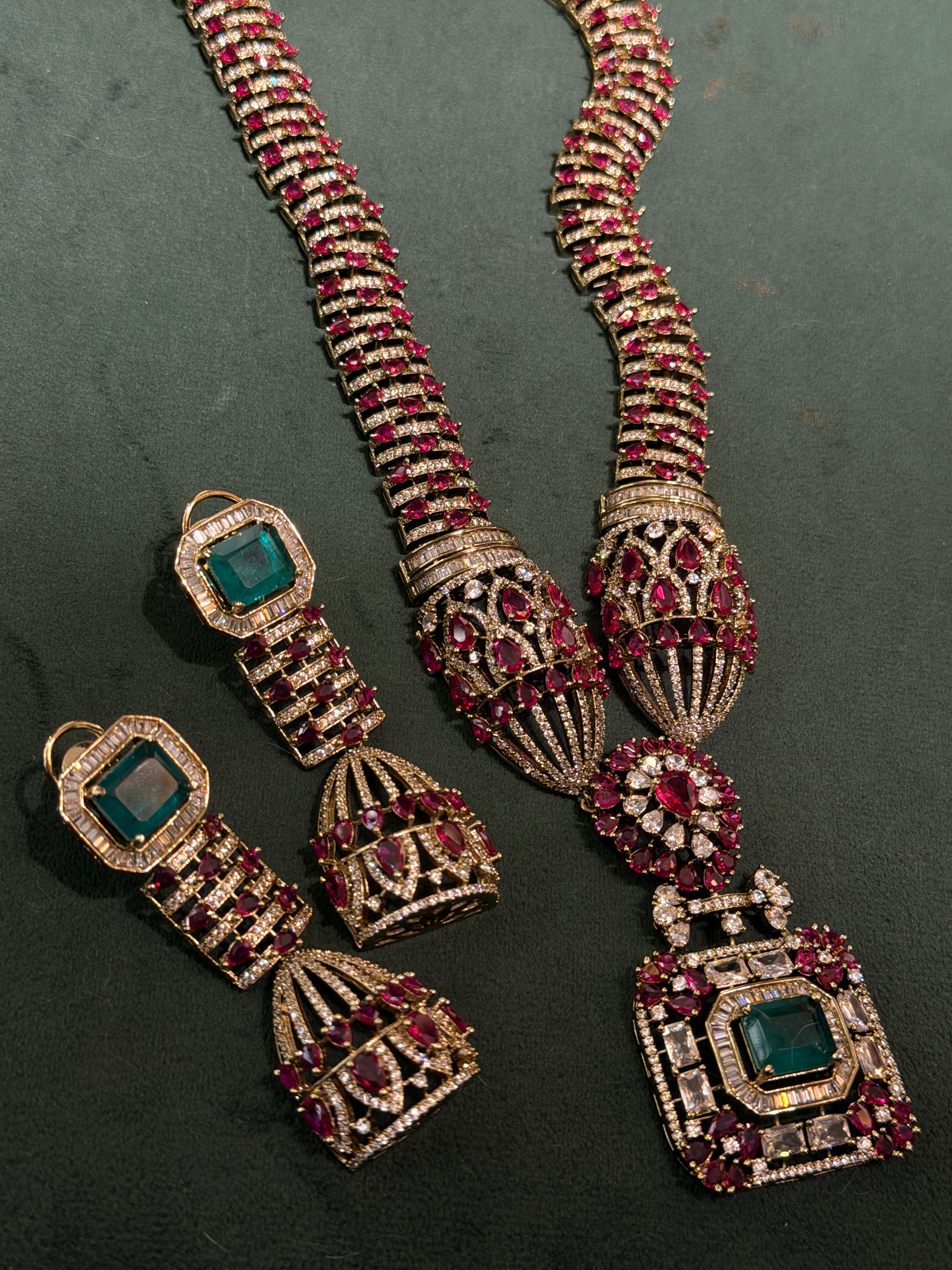 Nargili long Necklace