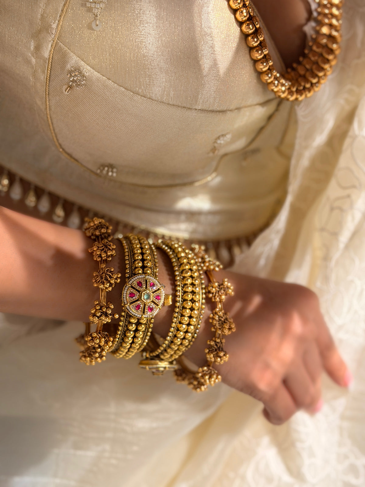 Swarnpushp Bangle