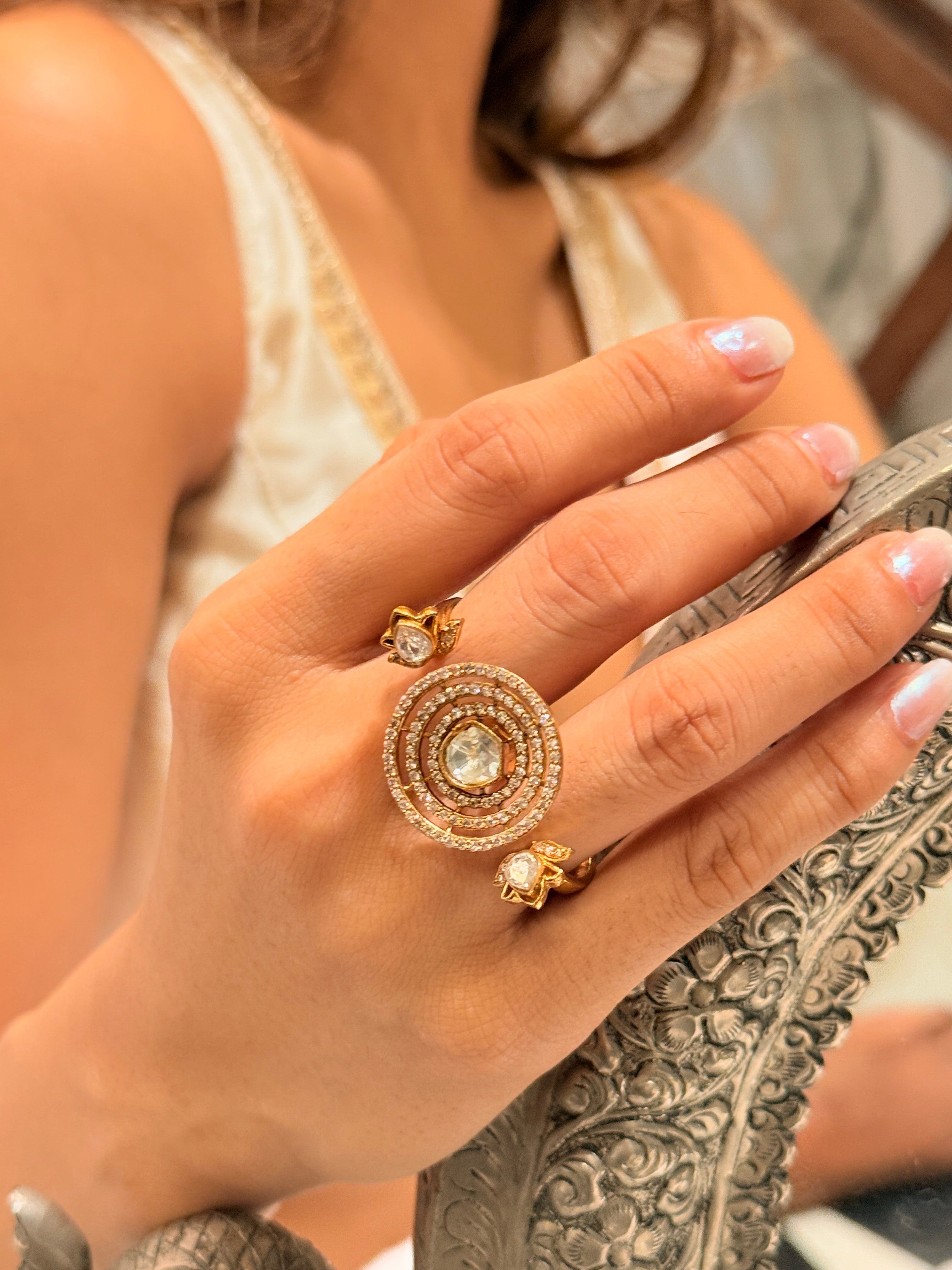 Celestia Dual Finger Ring