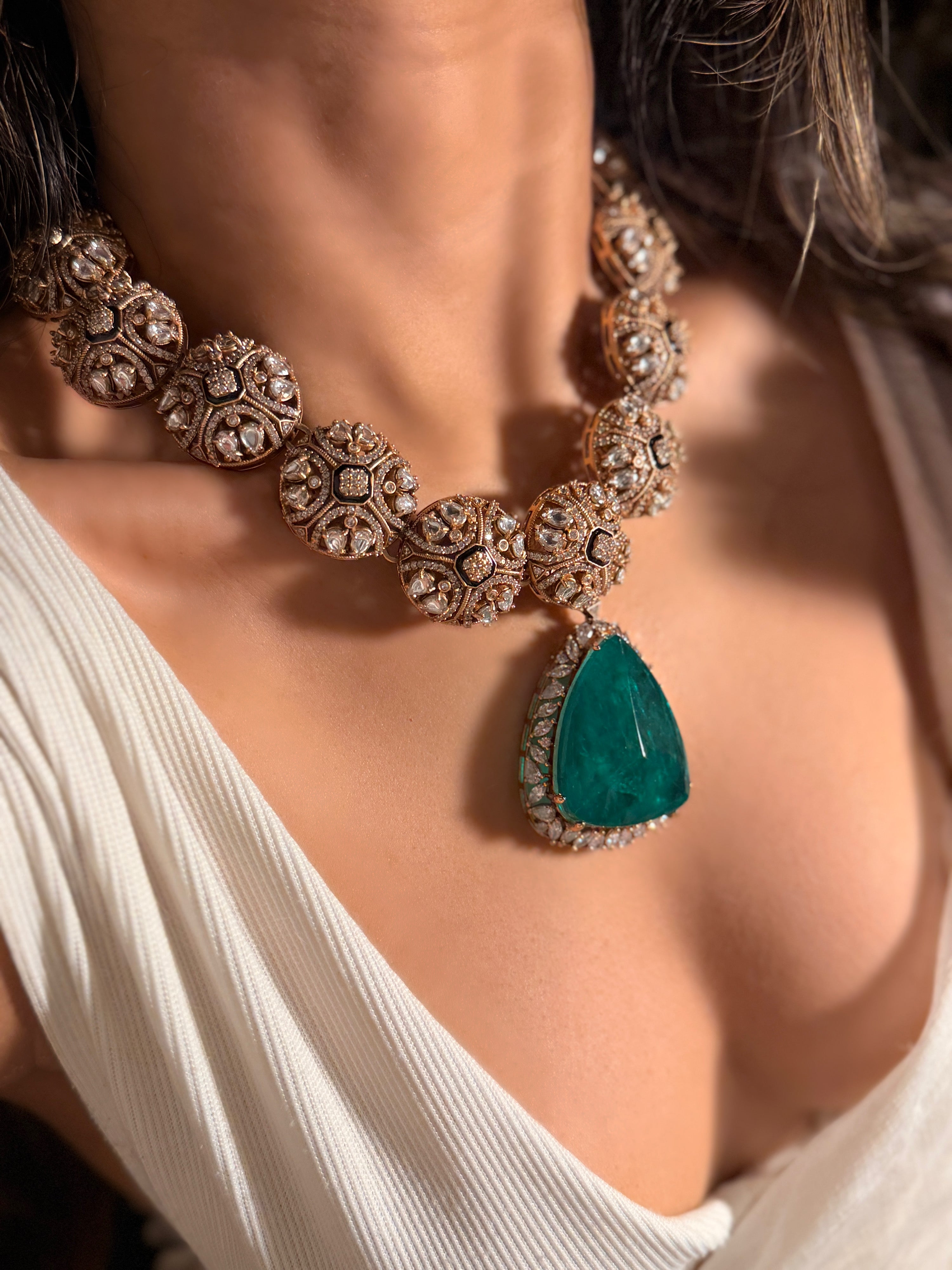Nayantara Enerald Drop Necklace