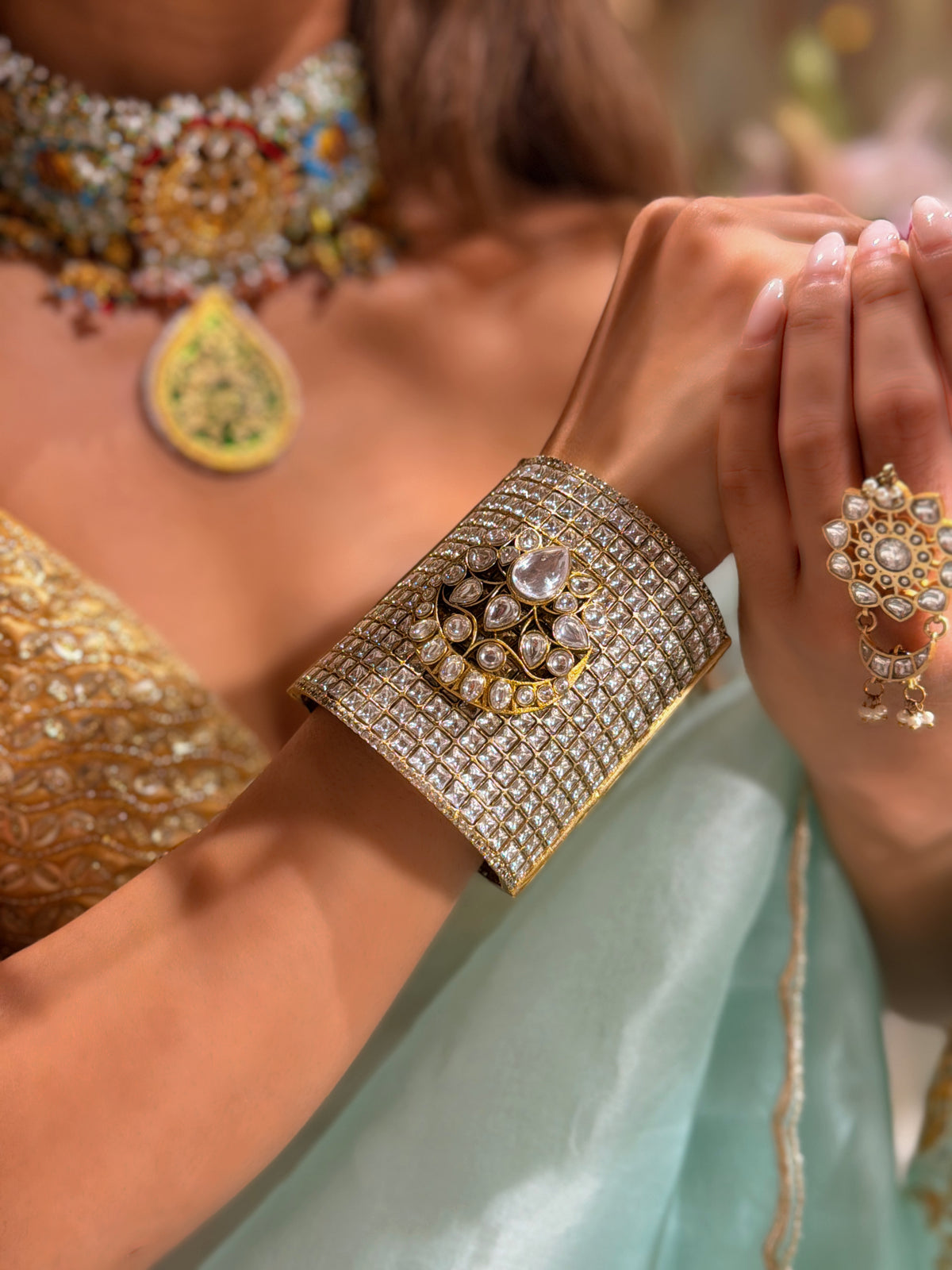 Chandrakanta Polki Handcuff-White