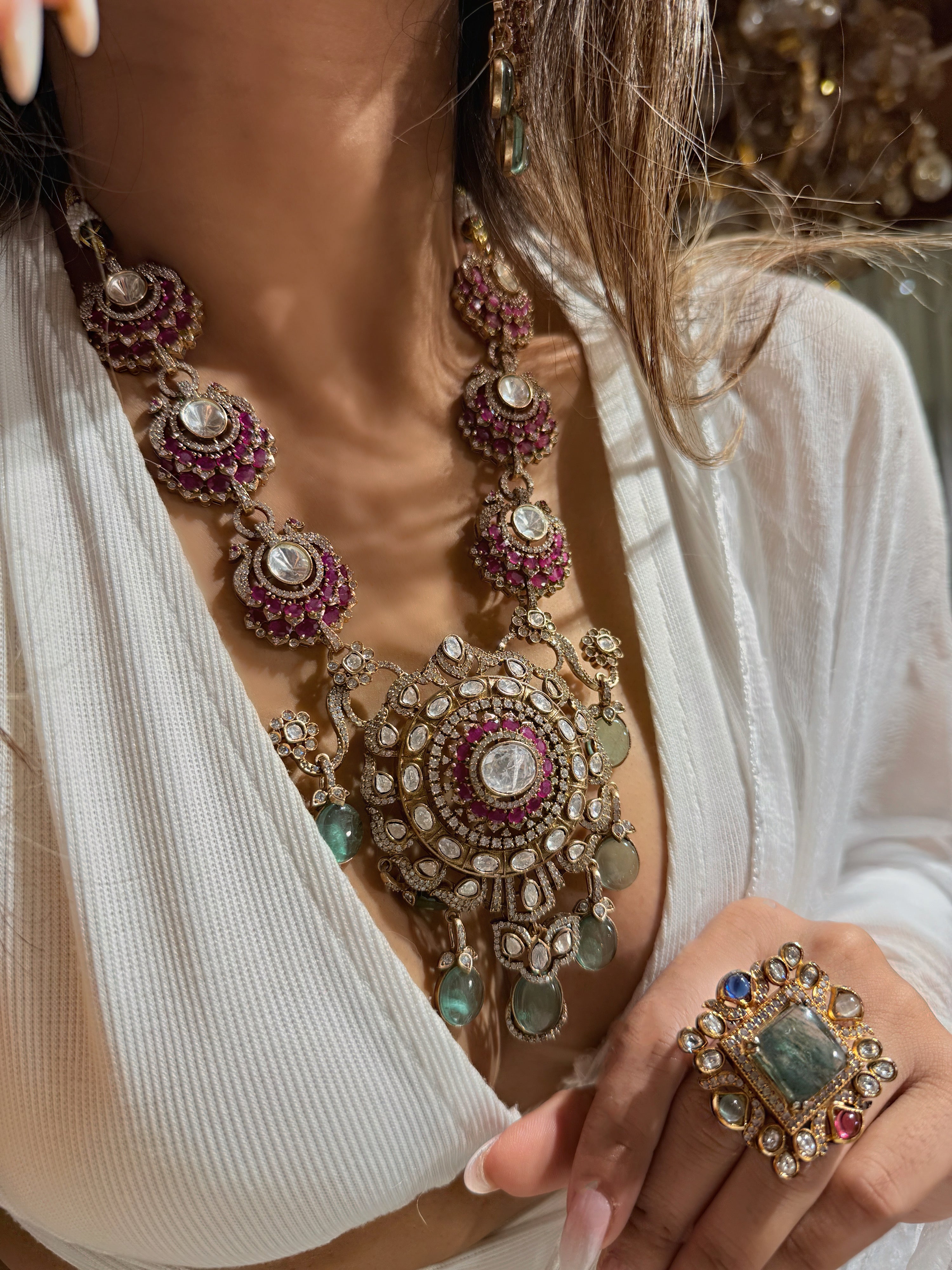 Bekhoob Necklace
