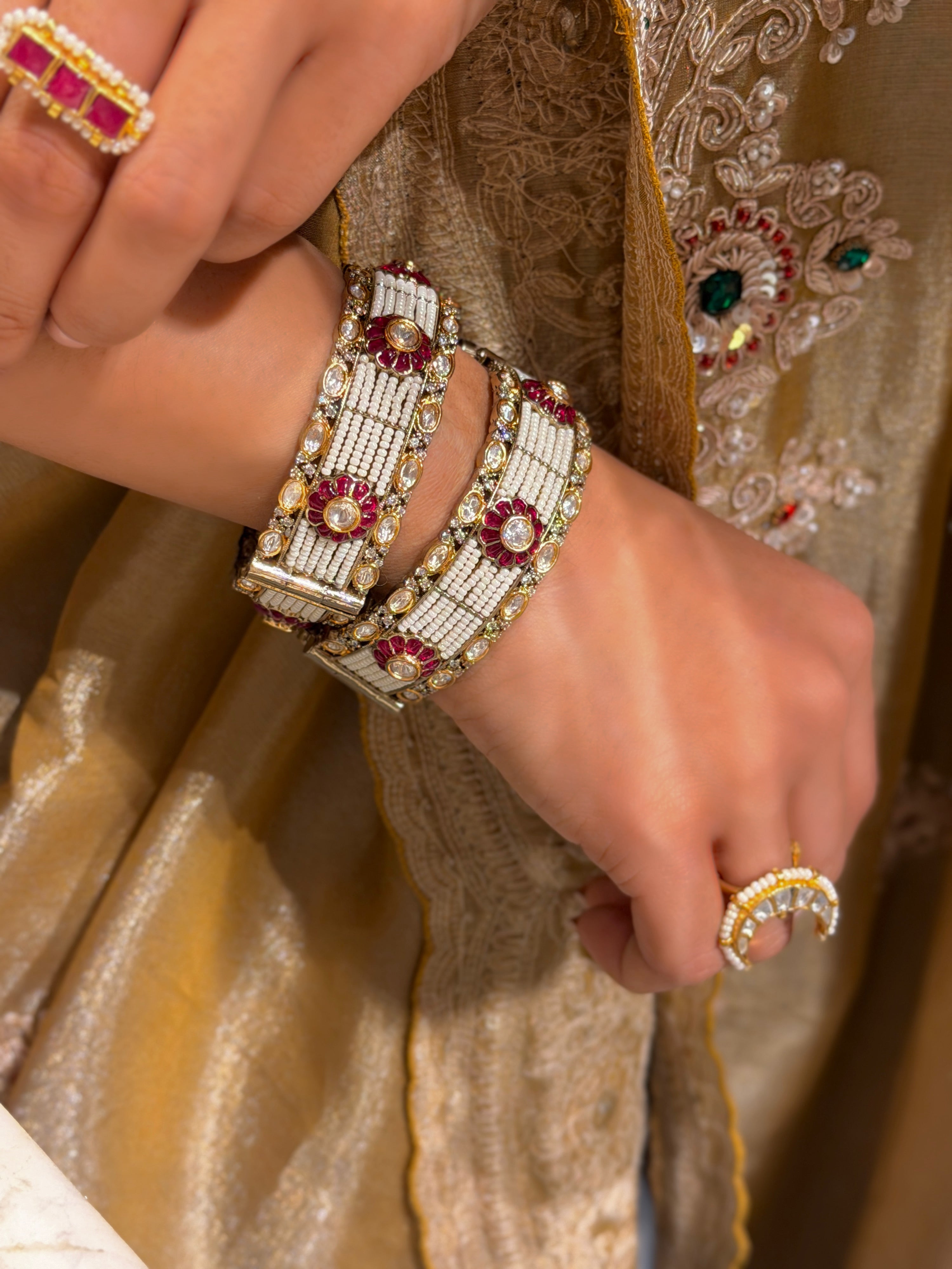 Moti Manikya Bangle