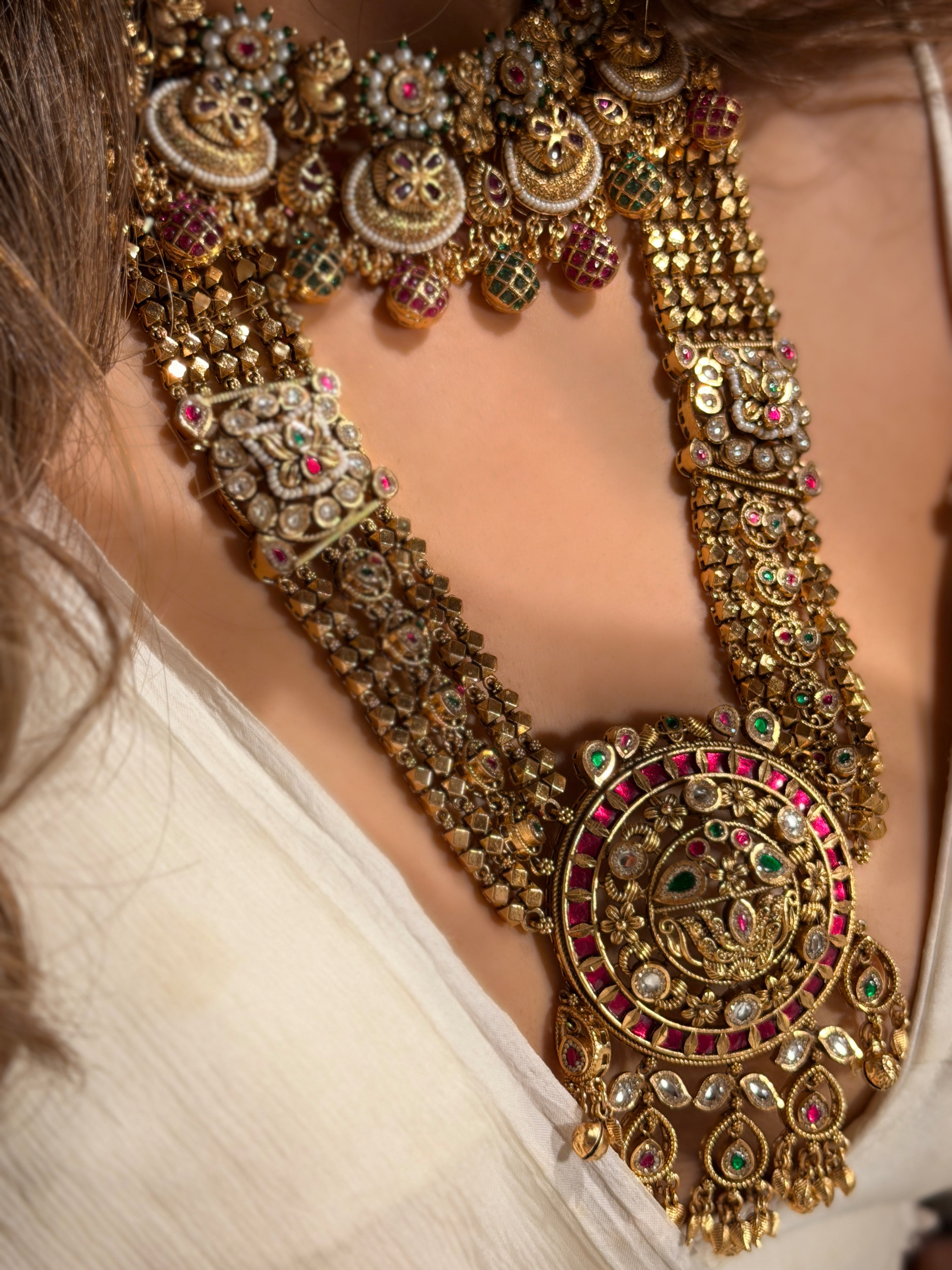 Kashvi gold plated Rajwadi Necklace