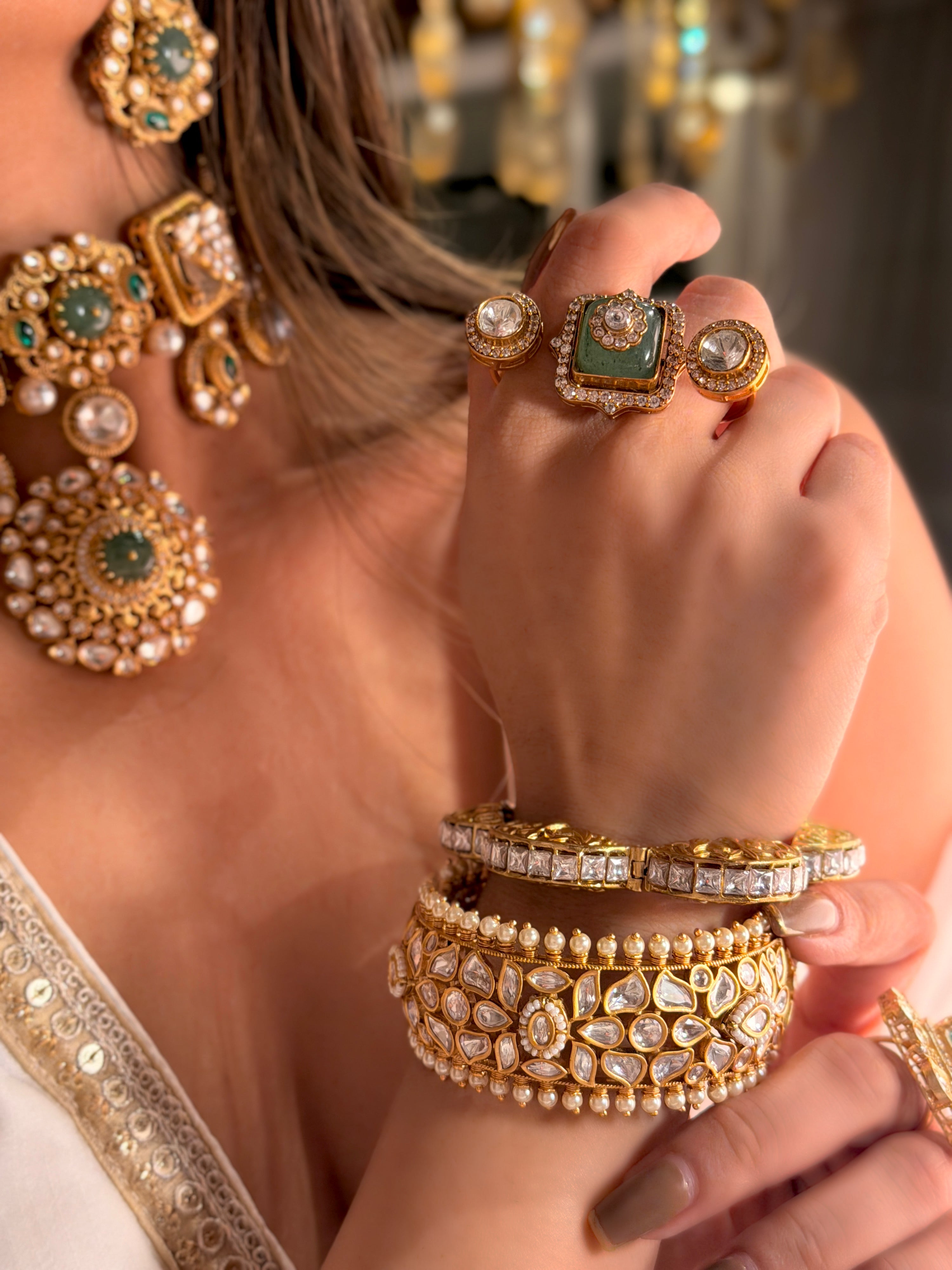 Noor Sleek Jadau Bangle