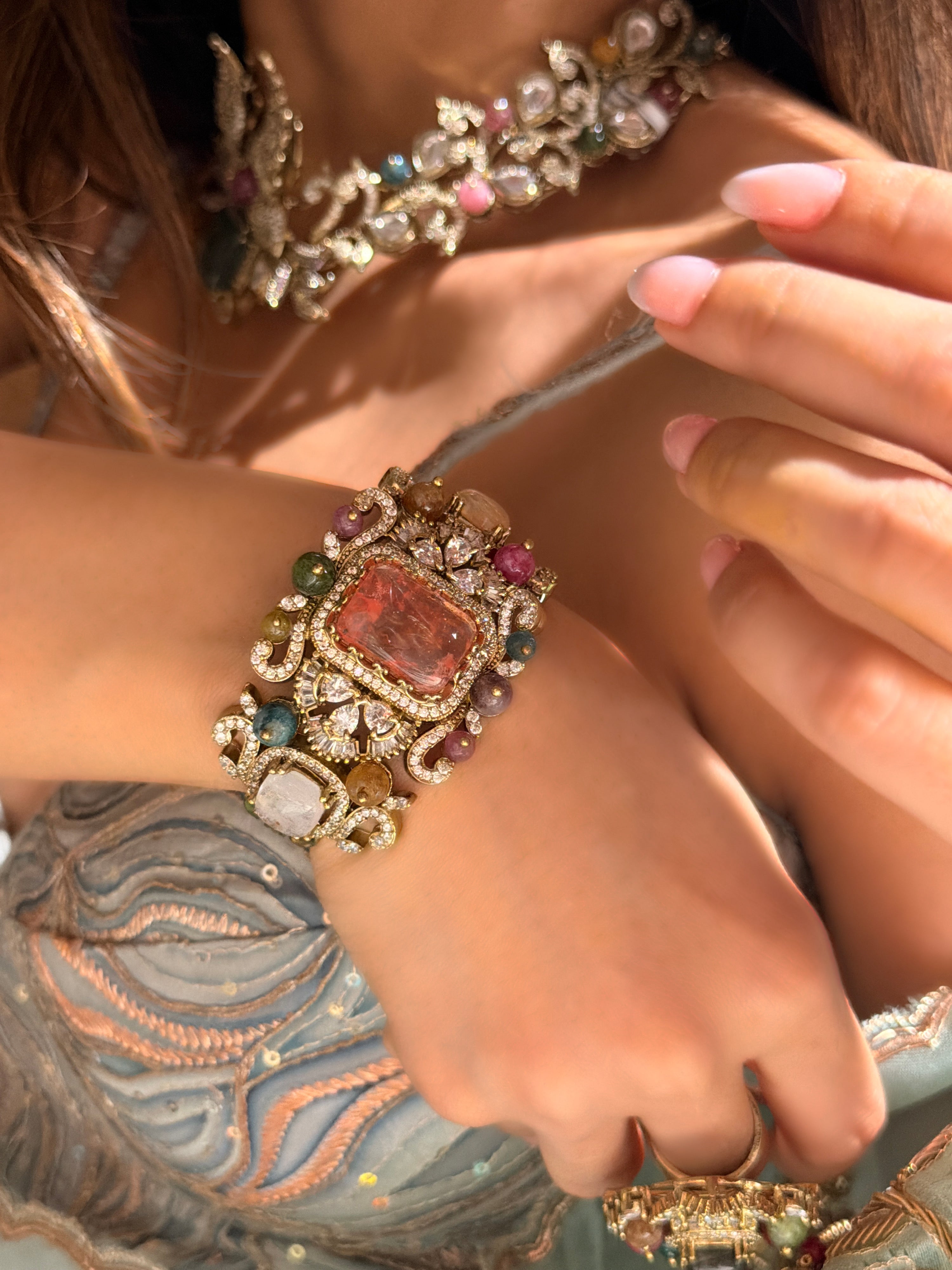 Elizabeth Ornate Elegance Bracelet- Peach