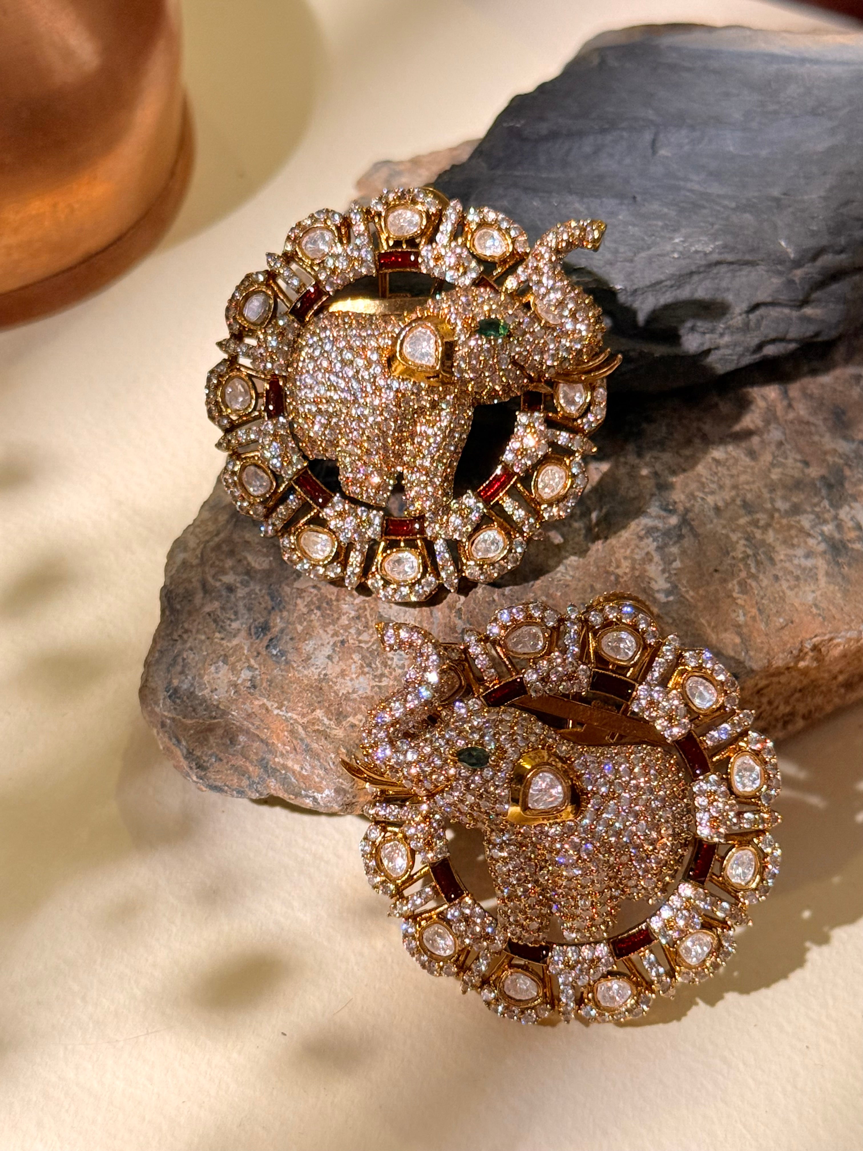 Elephant Zircon Stud