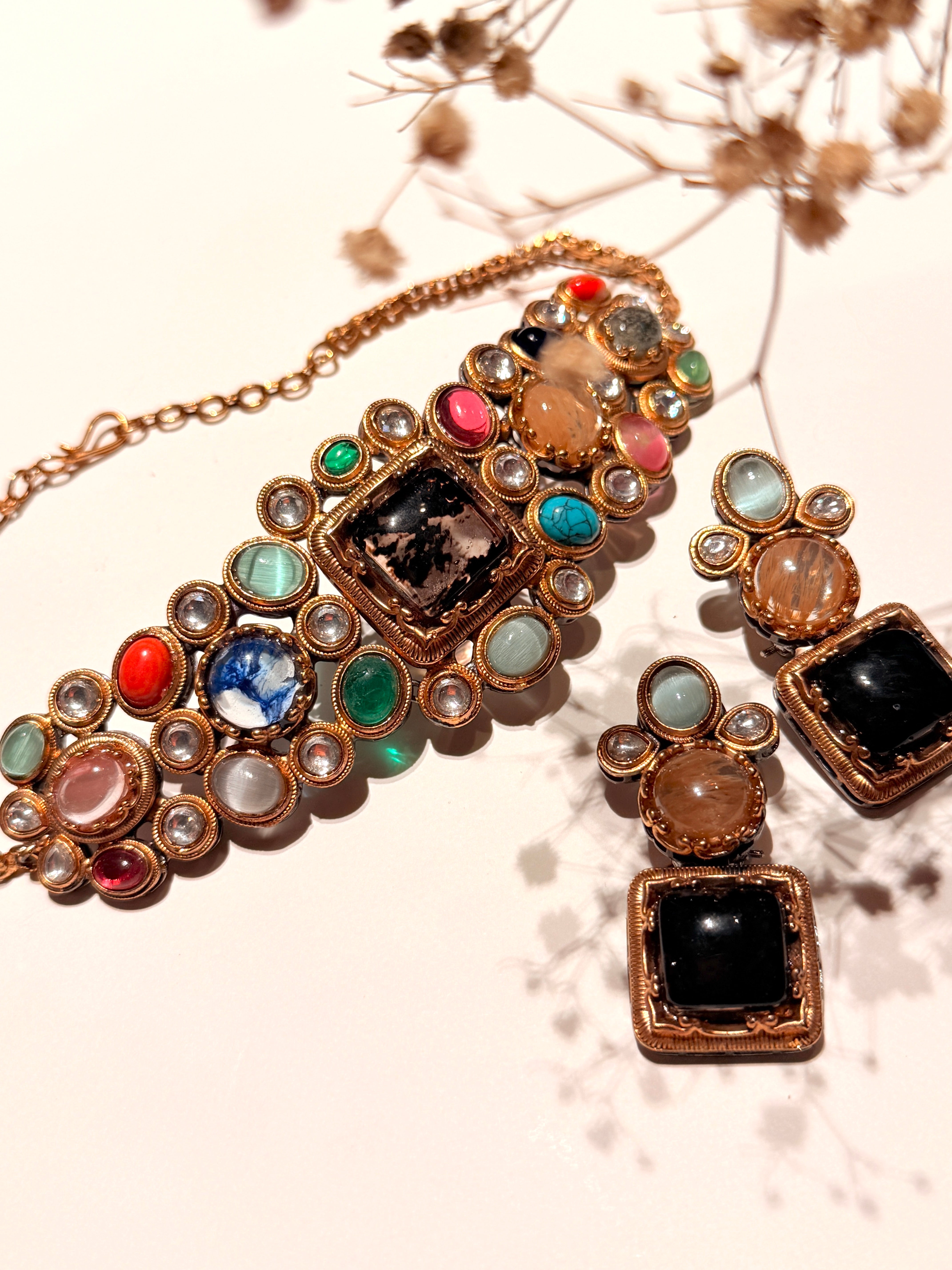 Elizabeth Cuadrato Choker