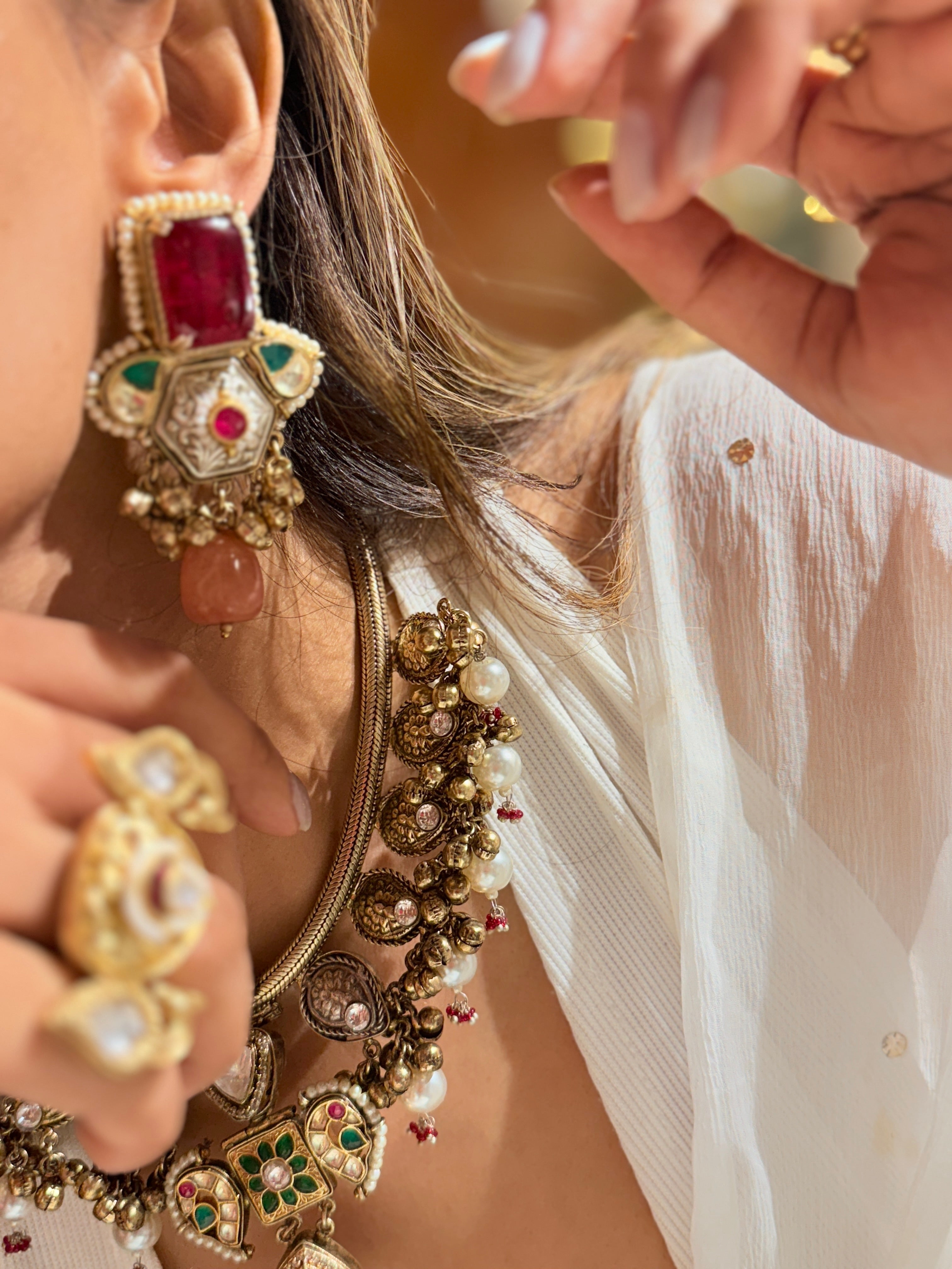 Naaz Necklace