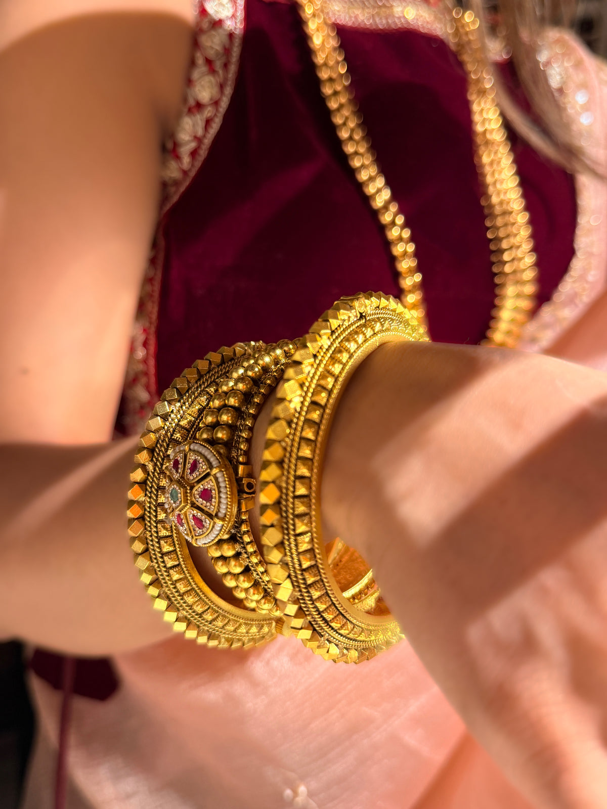 Swarnpushp Bangle