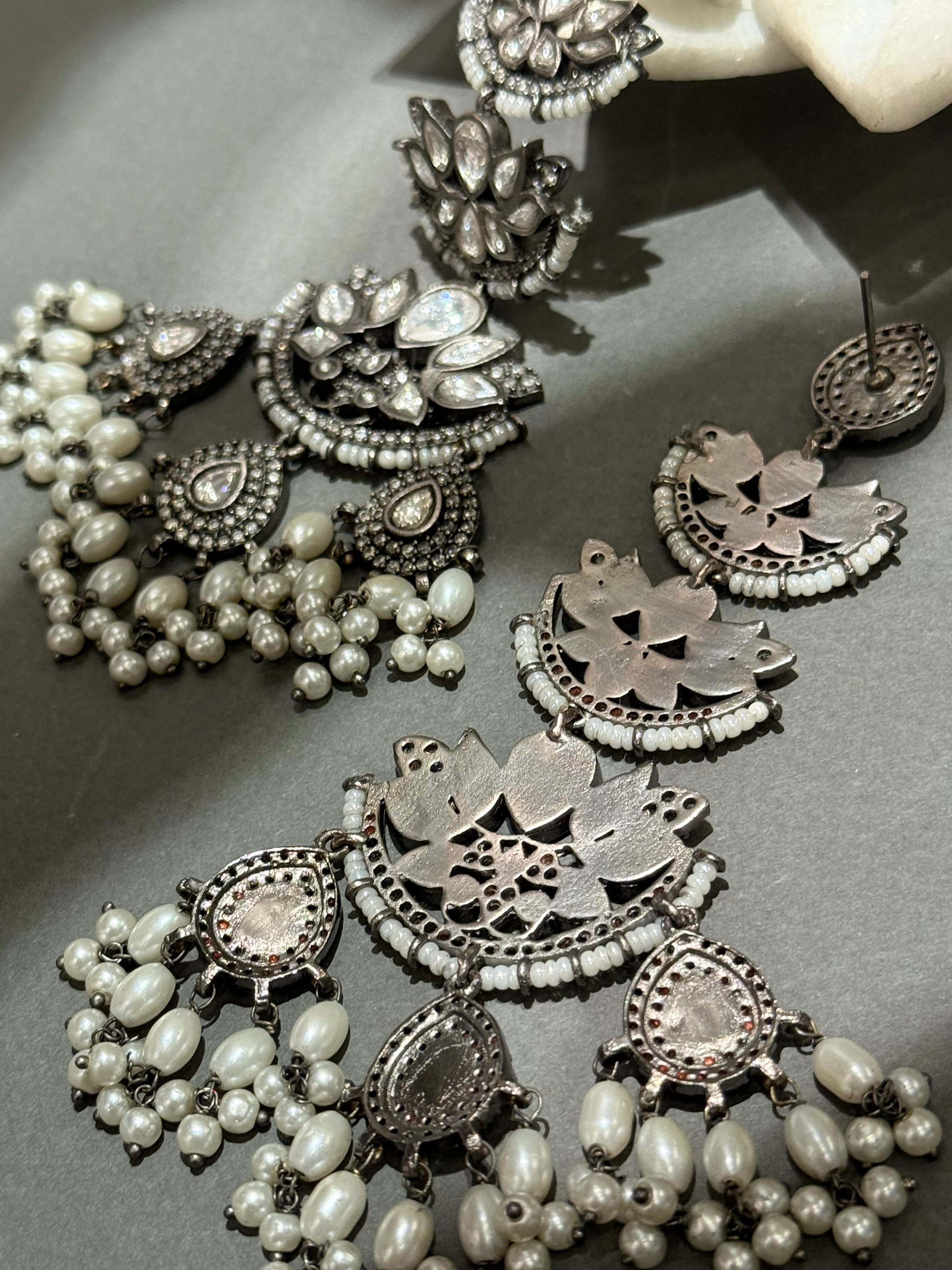 Kamli lotus layered earring