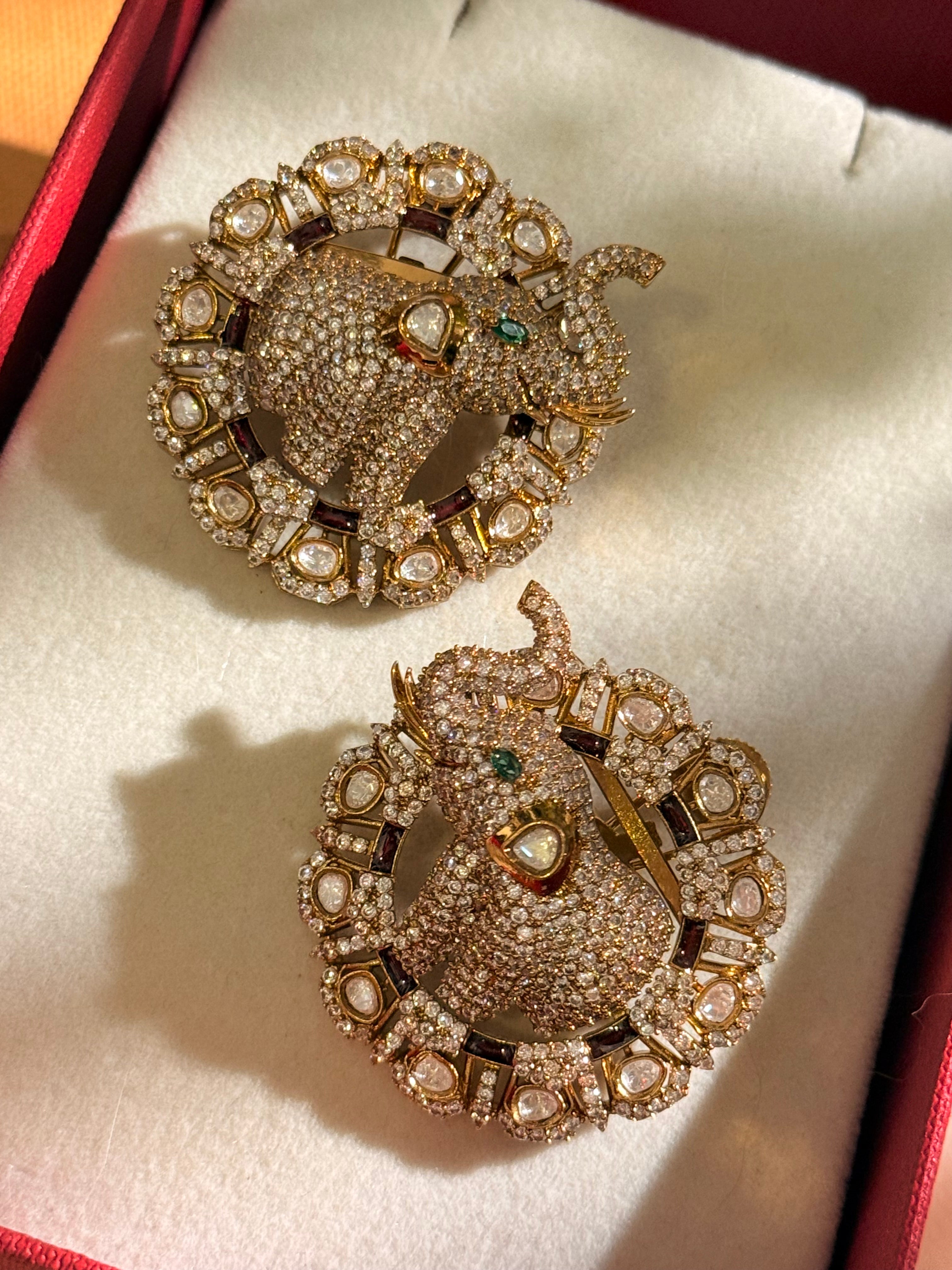 Elephant Zircon Stud