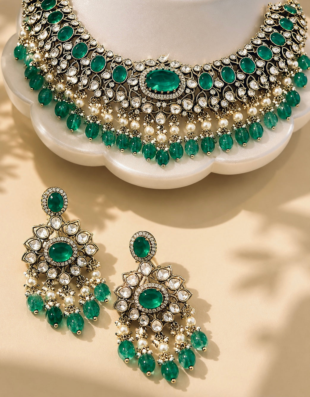 Elara Emerald Regalia Necklace