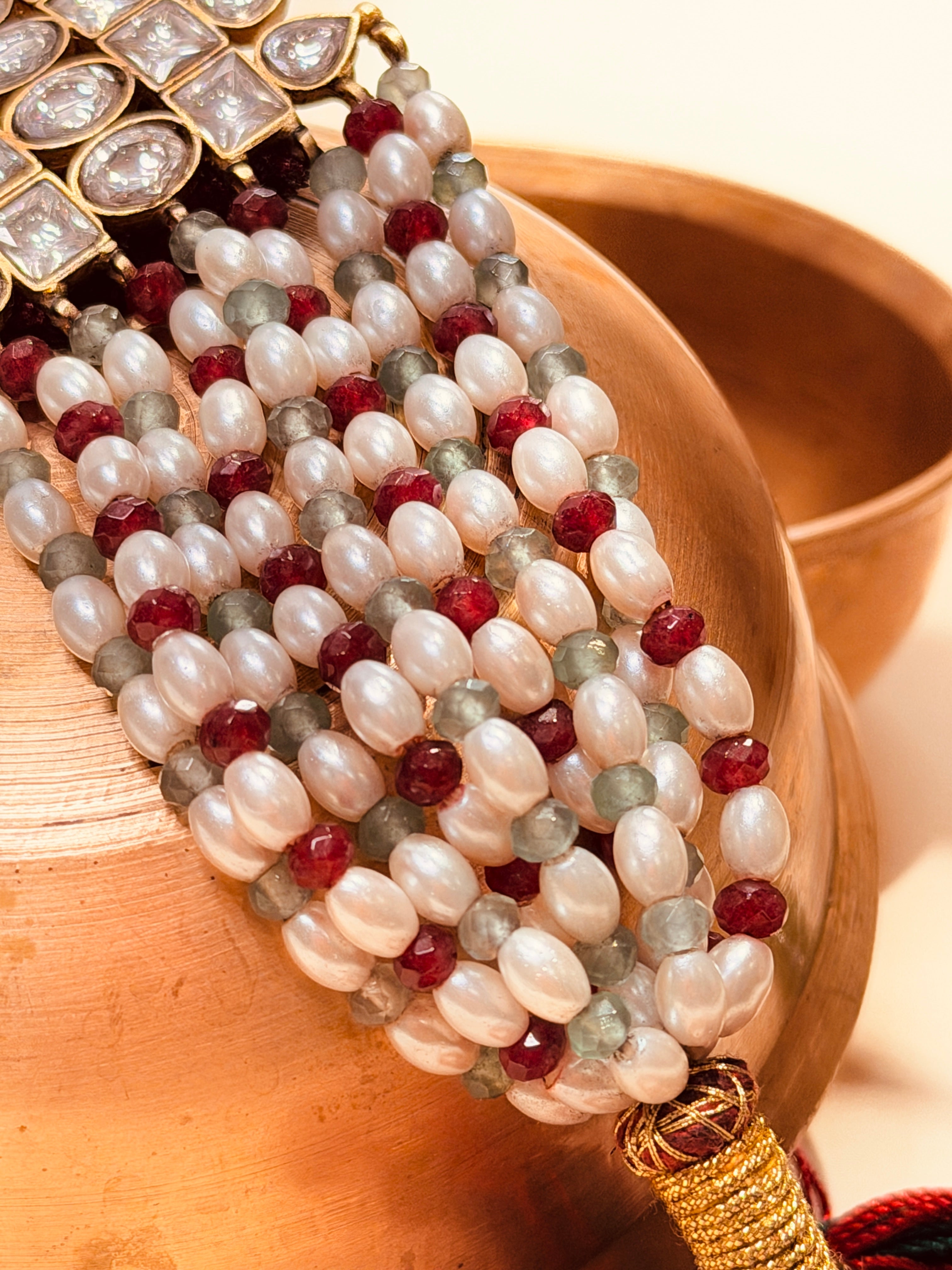 Heera Choker - Mahira