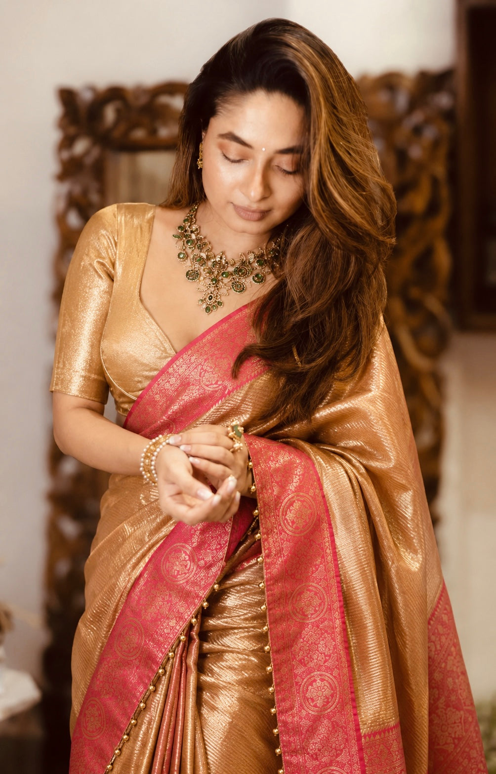 Sunheri Paisley Sona-Rupa zari Saree