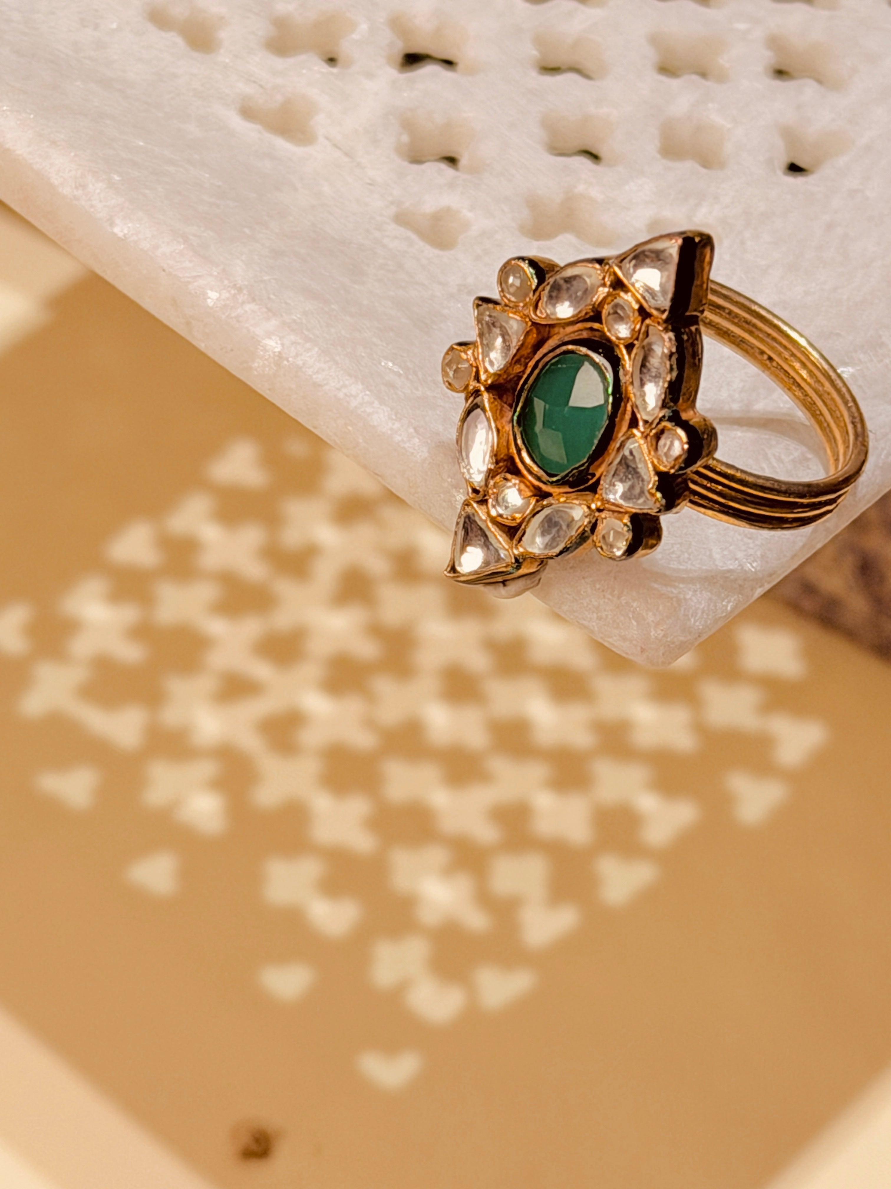 Emerald polki mughal ring