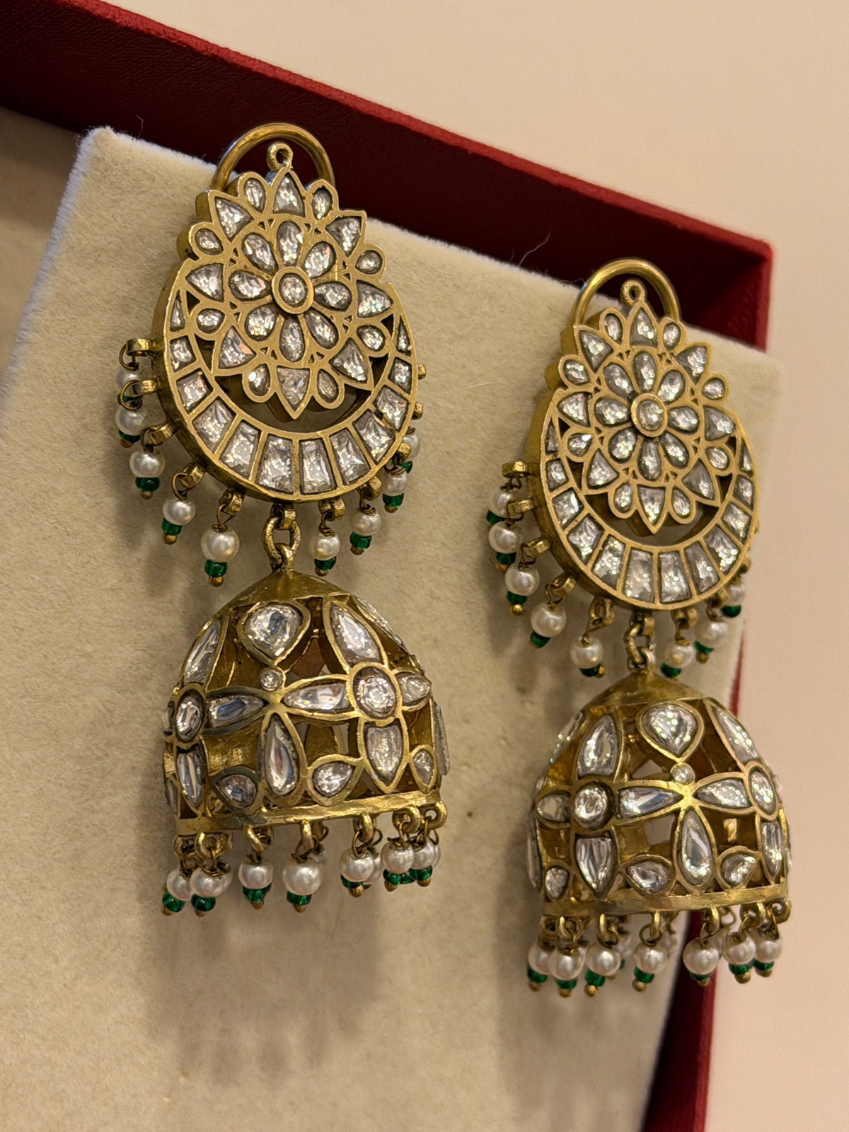 Nargis Jhumki - Mahira