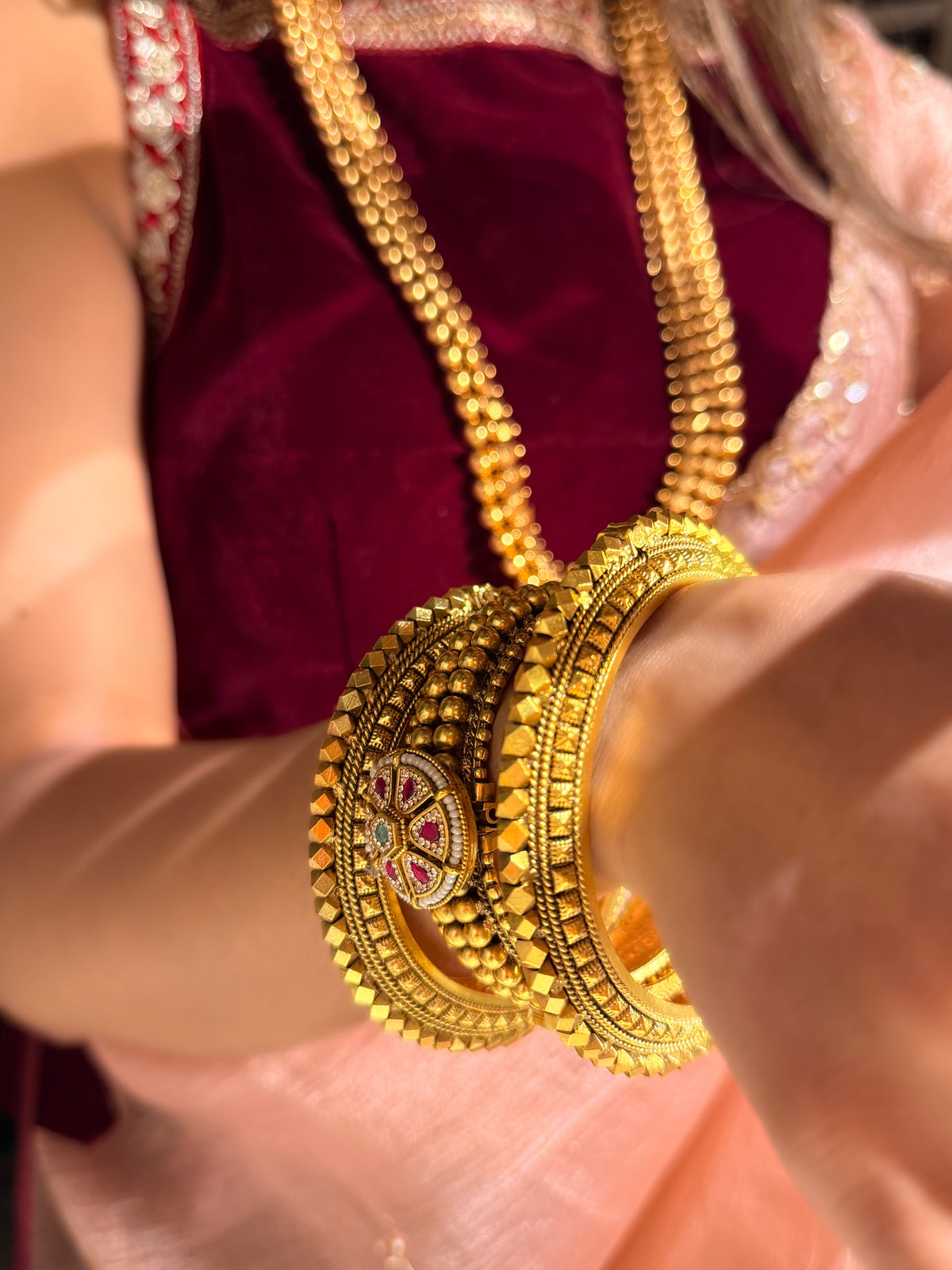 Swarnpushp Bangle
