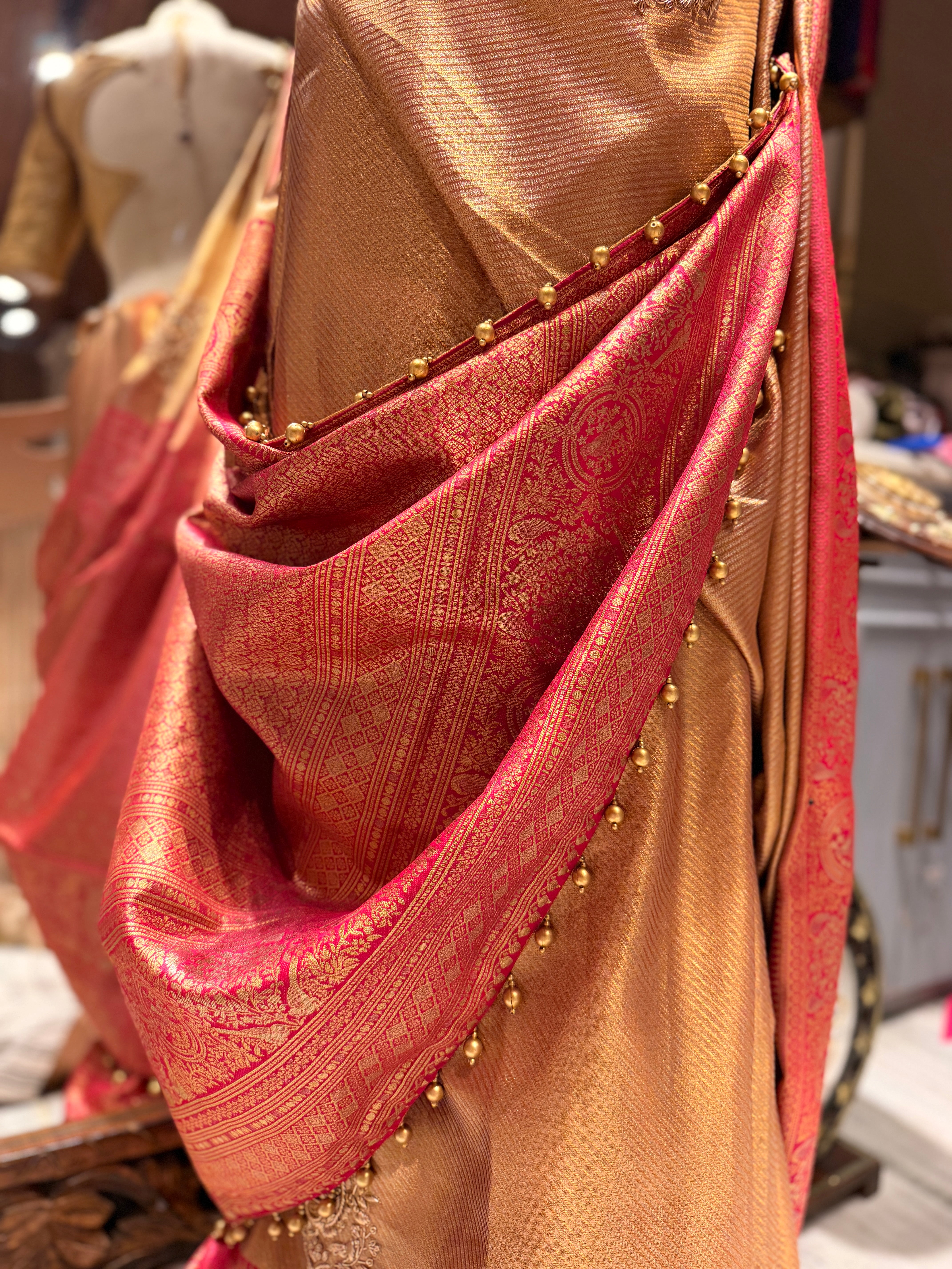 Sunheri Paisley Sona-Rupa zari Saree