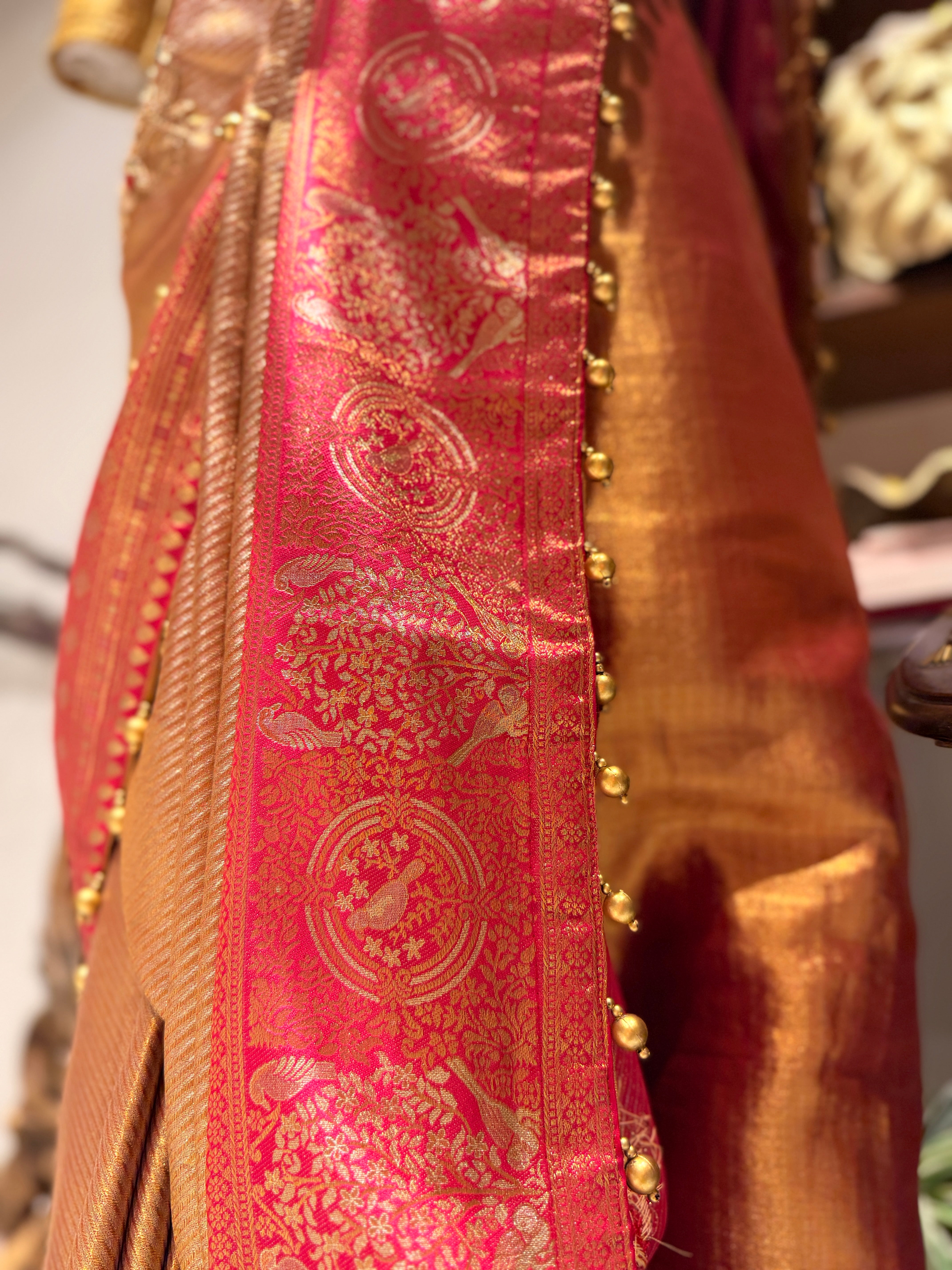 Sunheri Paisley Sona-Rupa zari Saree